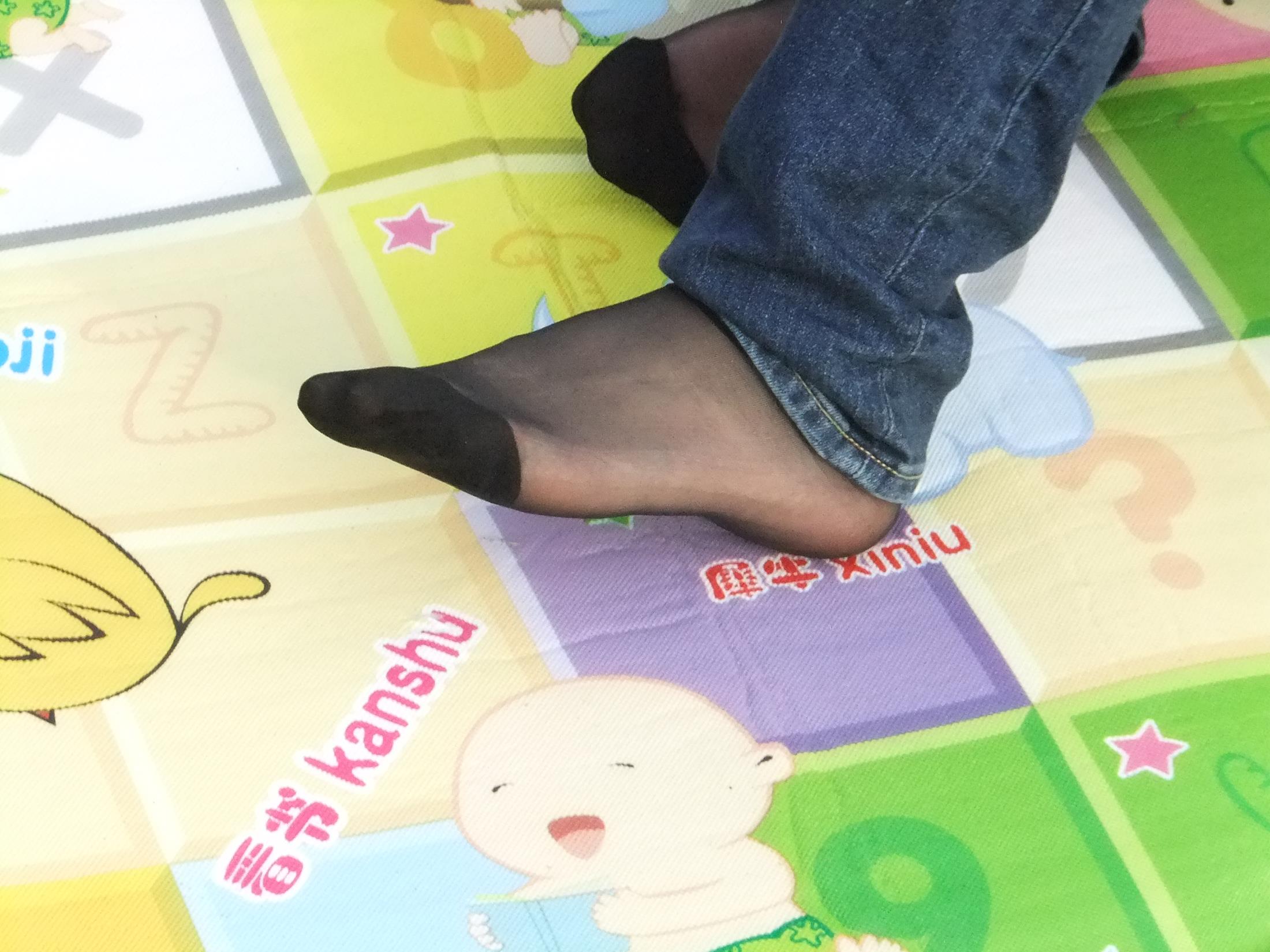 图片[78]-自由摄影 No.264 气质少父草地抓拍 [84P] – 速更版-美库