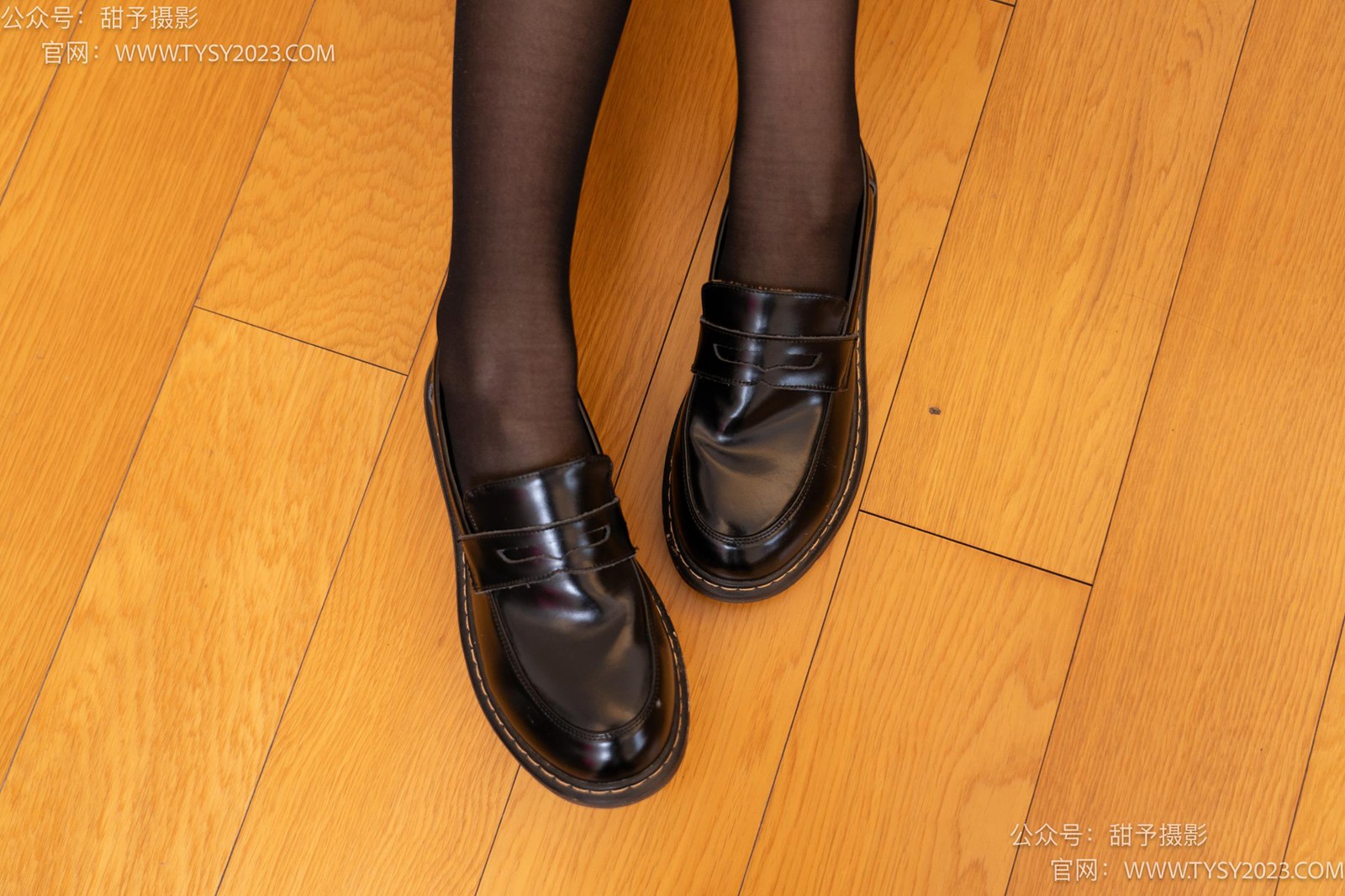 图片[28]-甜予摄影 NO.030 璇璇-皮鞋、黑丝、裸足[122P] – 速更版-美库