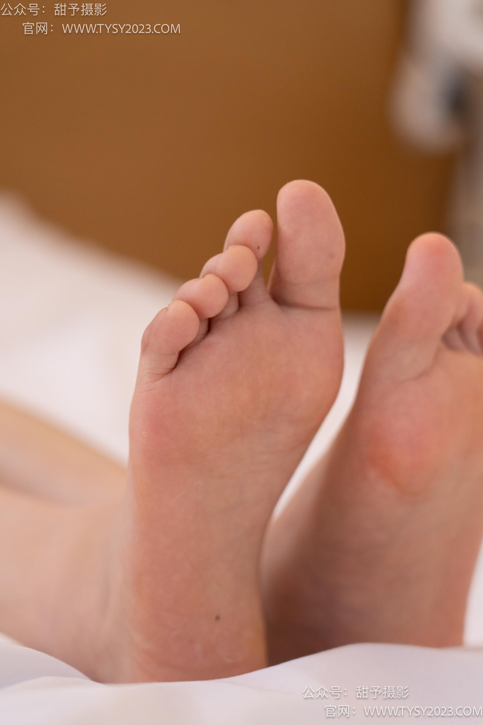 图片[117]-甜予摄影 NO.030 璇璇-皮鞋、黑丝、裸足[122P] – 速更版-美库