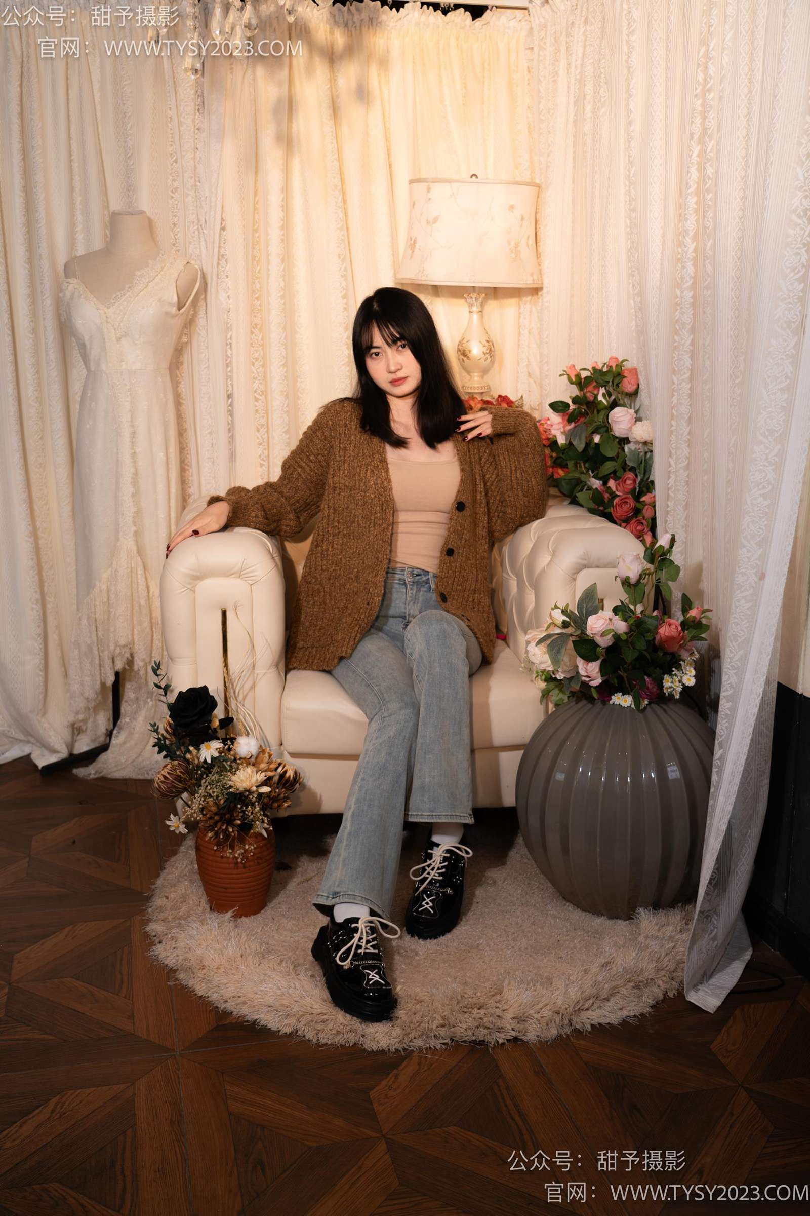 图片[18]-甜予摄影 NO.031 小野-皮鞋、白棉袜、油量灰丝[129P] – 速更版-美库