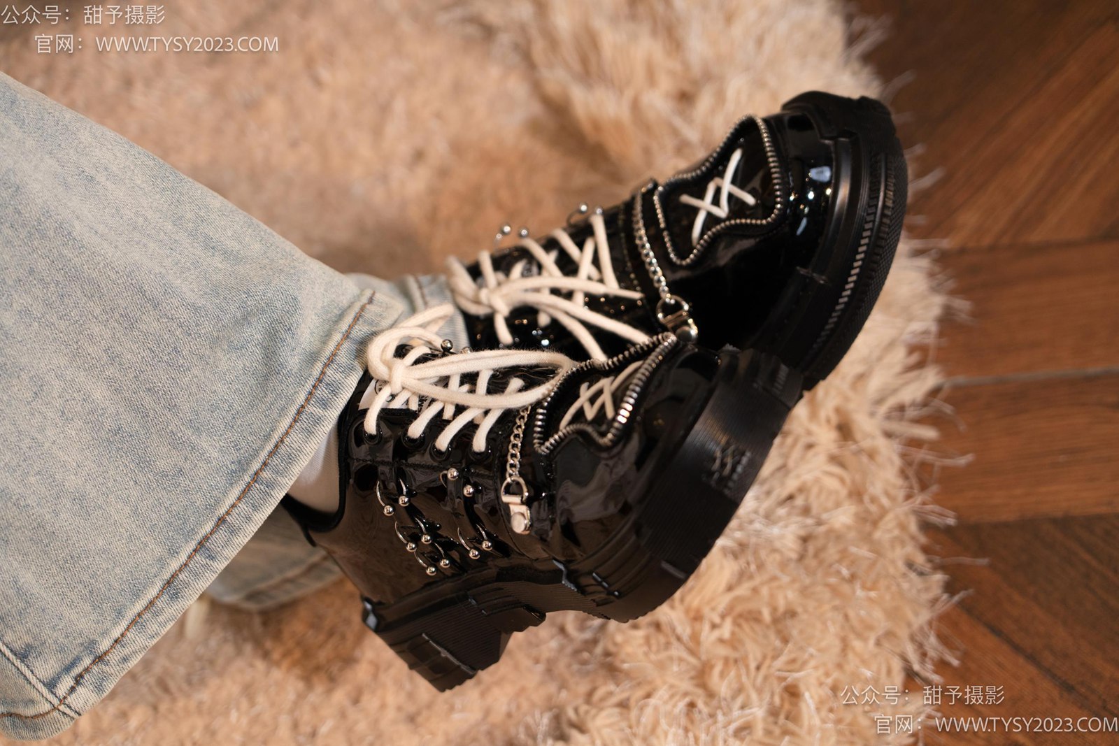 图片[33]-甜予摄影 NO.031 小野-皮鞋、白棉袜、油量灰丝[129P] – 速更版-美库