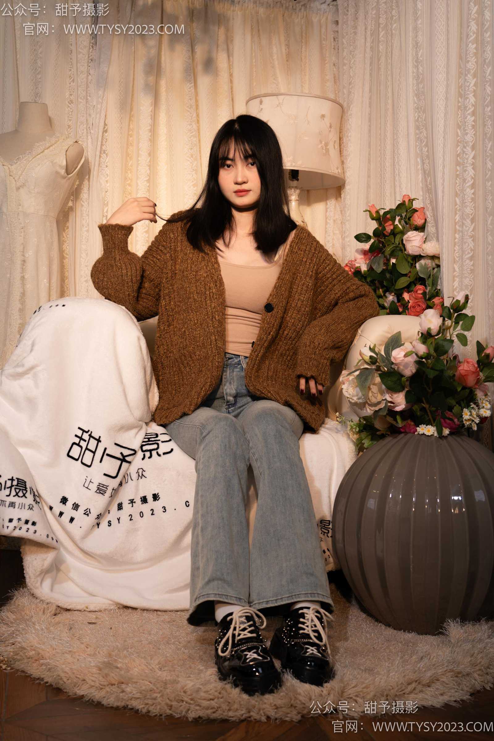 图片[40]-甜予摄影 NO.031 小野-皮鞋、白棉袜、油量灰丝[129P] – 速更版-美库