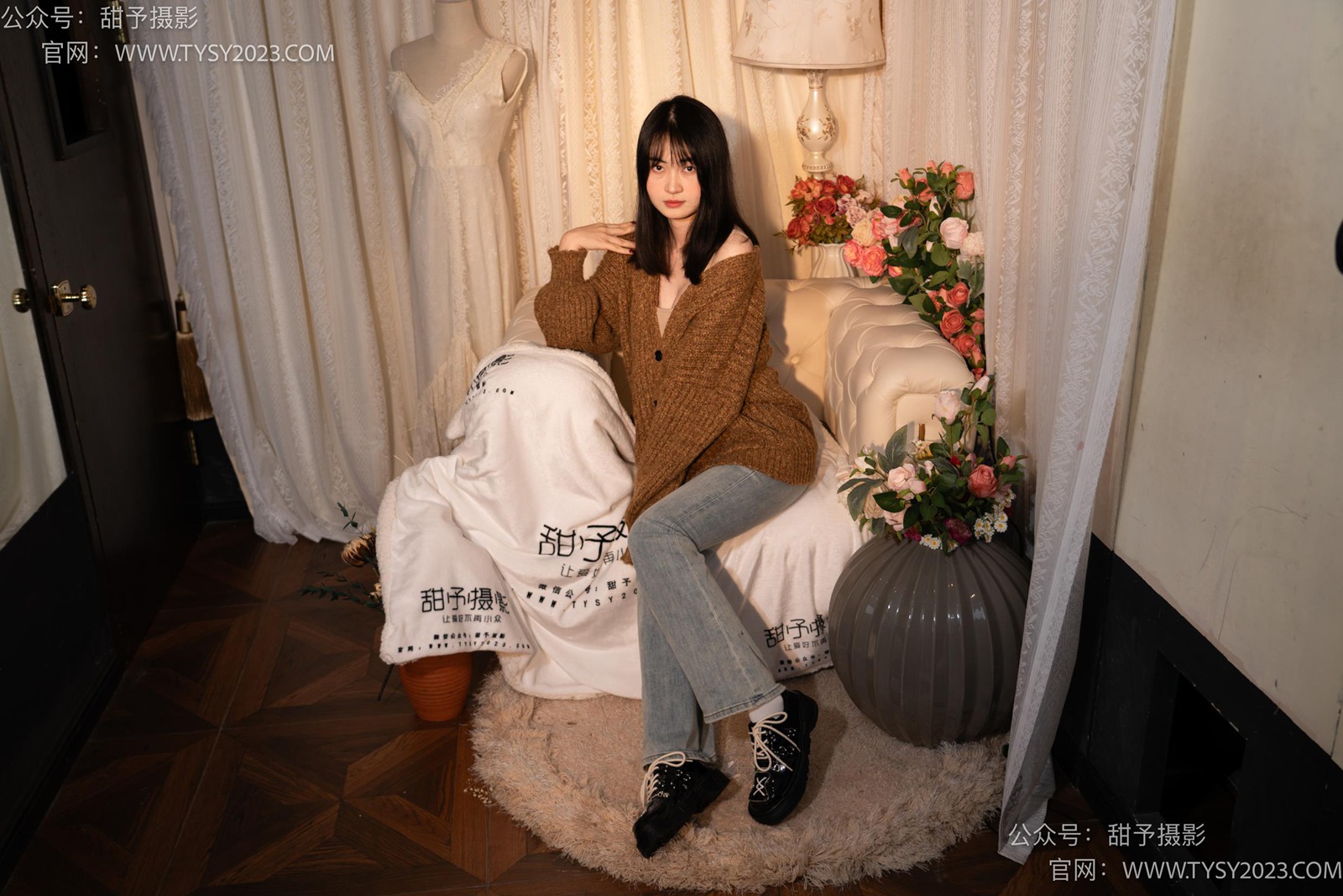 图片[47]-甜予摄影 NO.031 小野-皮鞋、白棉袜、油量灰丝[129P] – 速更版-美库