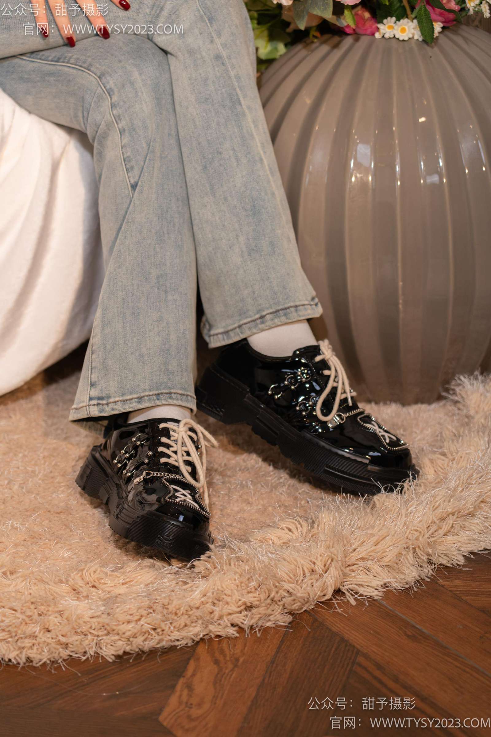 图片[49]-甜予摄影 NO.031 小野-皮鞋、白棉袜、油量灰丝[129P] – 速更版-美库