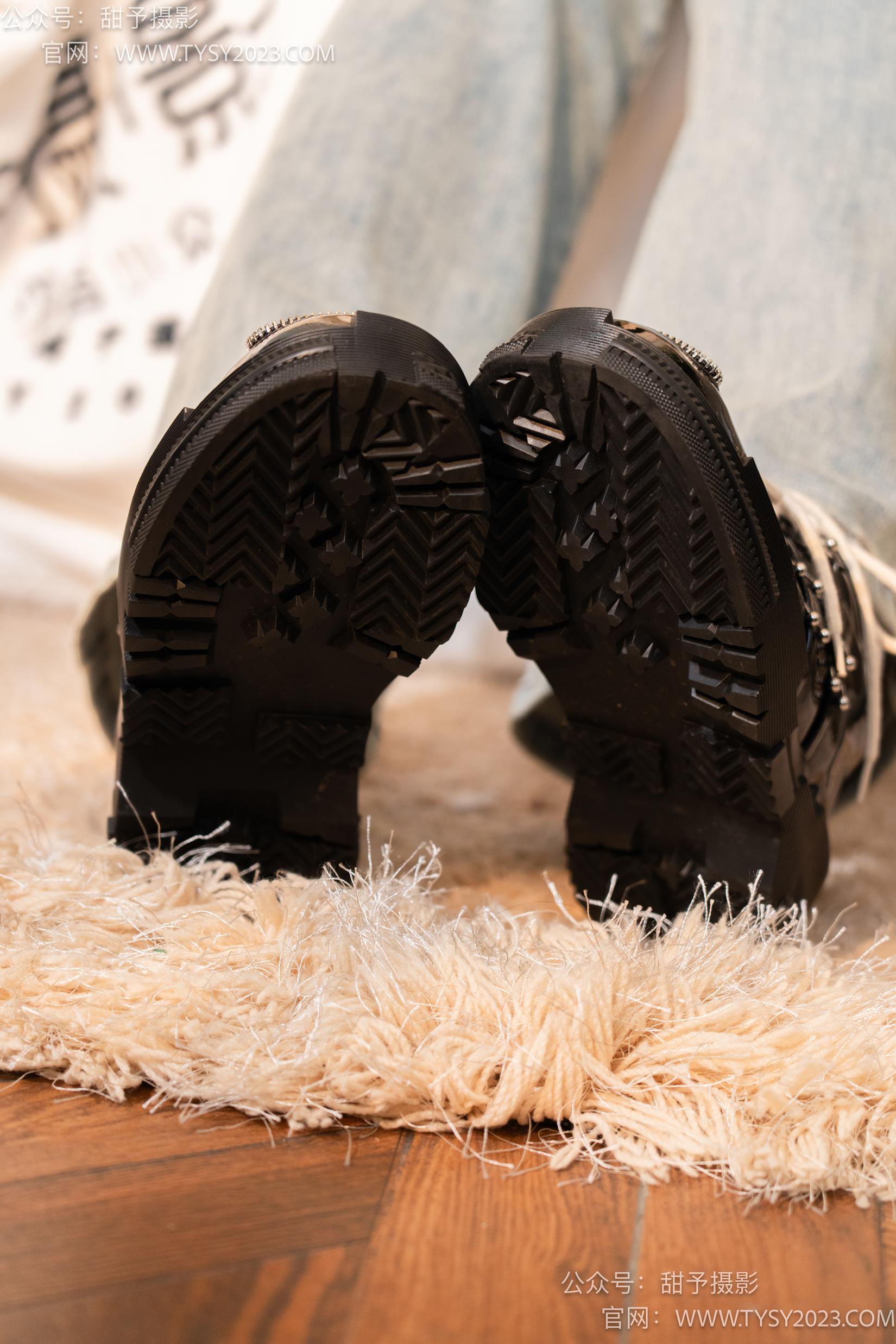 图片[55]-甜予摄影 NO.031 小野-皮鞋、白棉袜、油量灰丝[129P] – 速更版-美库