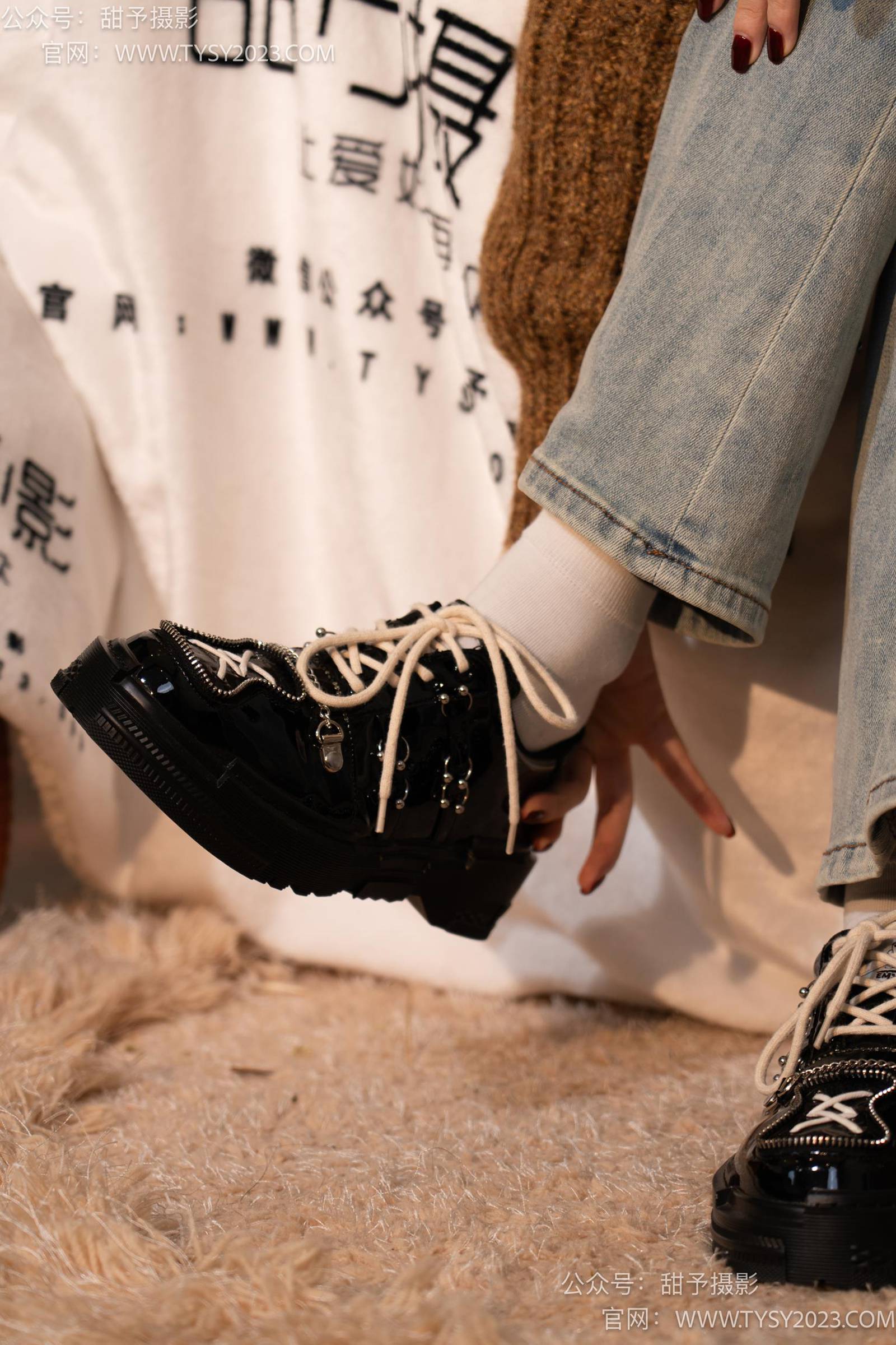 图片[56]-甜予摄影 NO.031 小野-皮鞋、白棉袜、油量灰丝[129P] – 速更版-美库