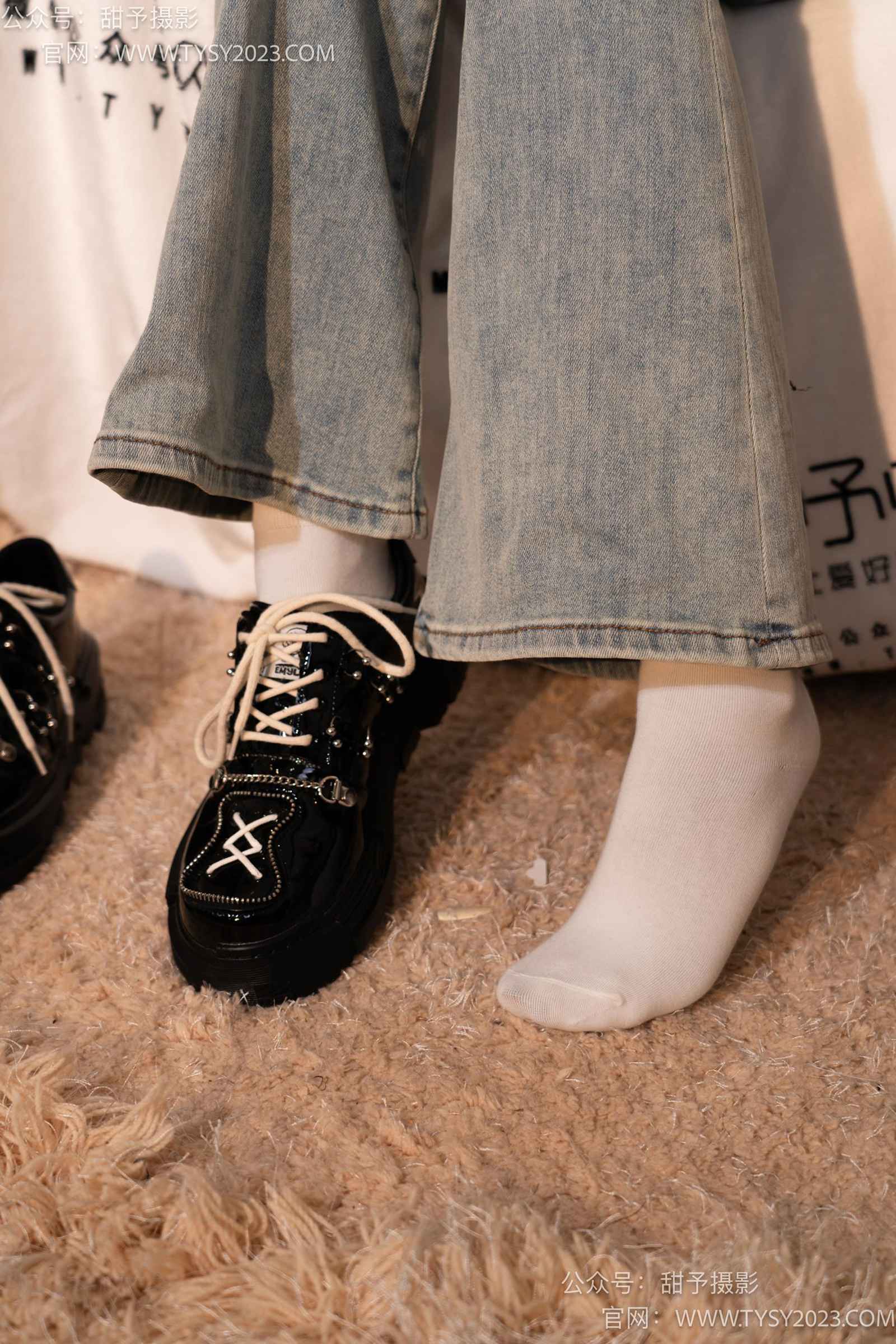 图片[57]-甜予摄影 NO.031 小野-皮鞋、白棉袜、油量灰丝[129P] – 速更版-美库