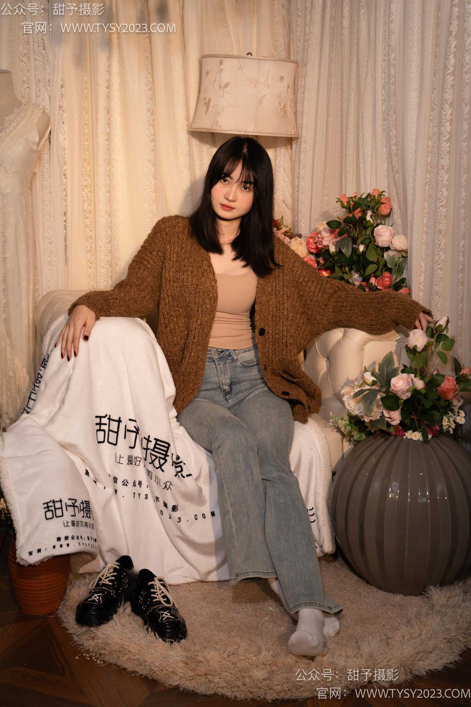 图片[62]-甜予摄影 NO.031 小野-皮鞋、白棉袜、油量灰丝[129P] – 速更版-美库