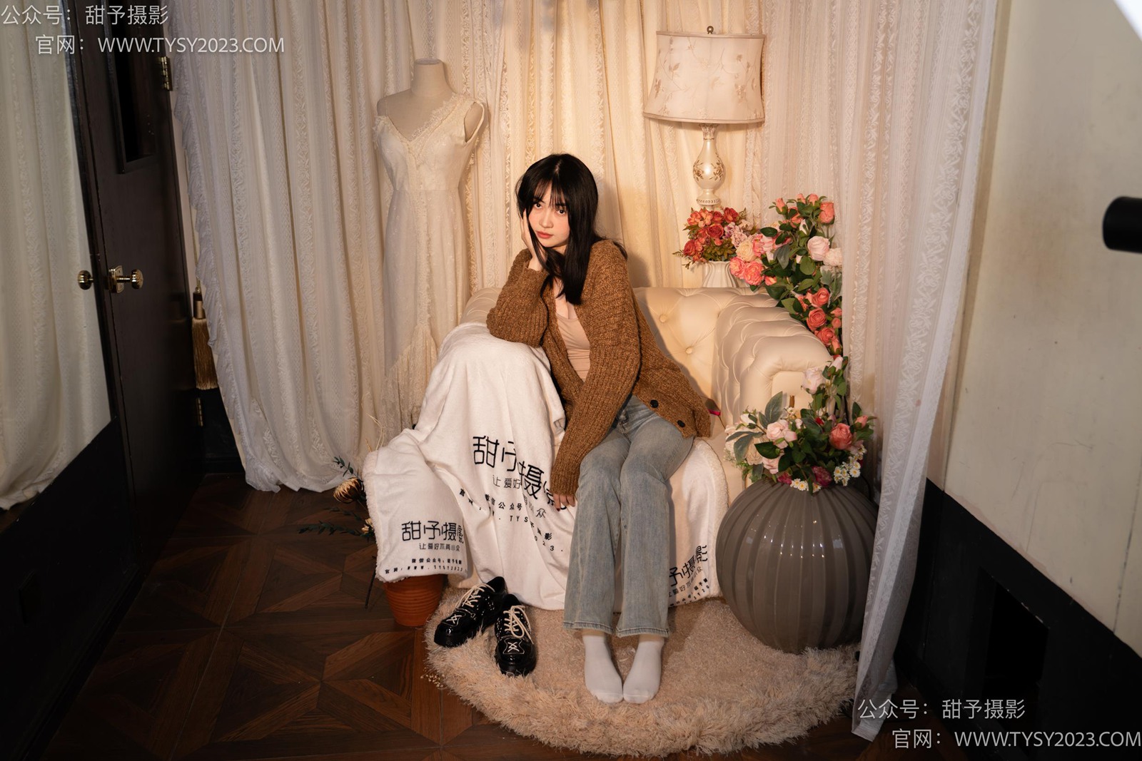 图片[69]-甜予摄影 NO.031 小野-皮鞋、白棉袜、油量灰丝[129P] – 速更版-美库