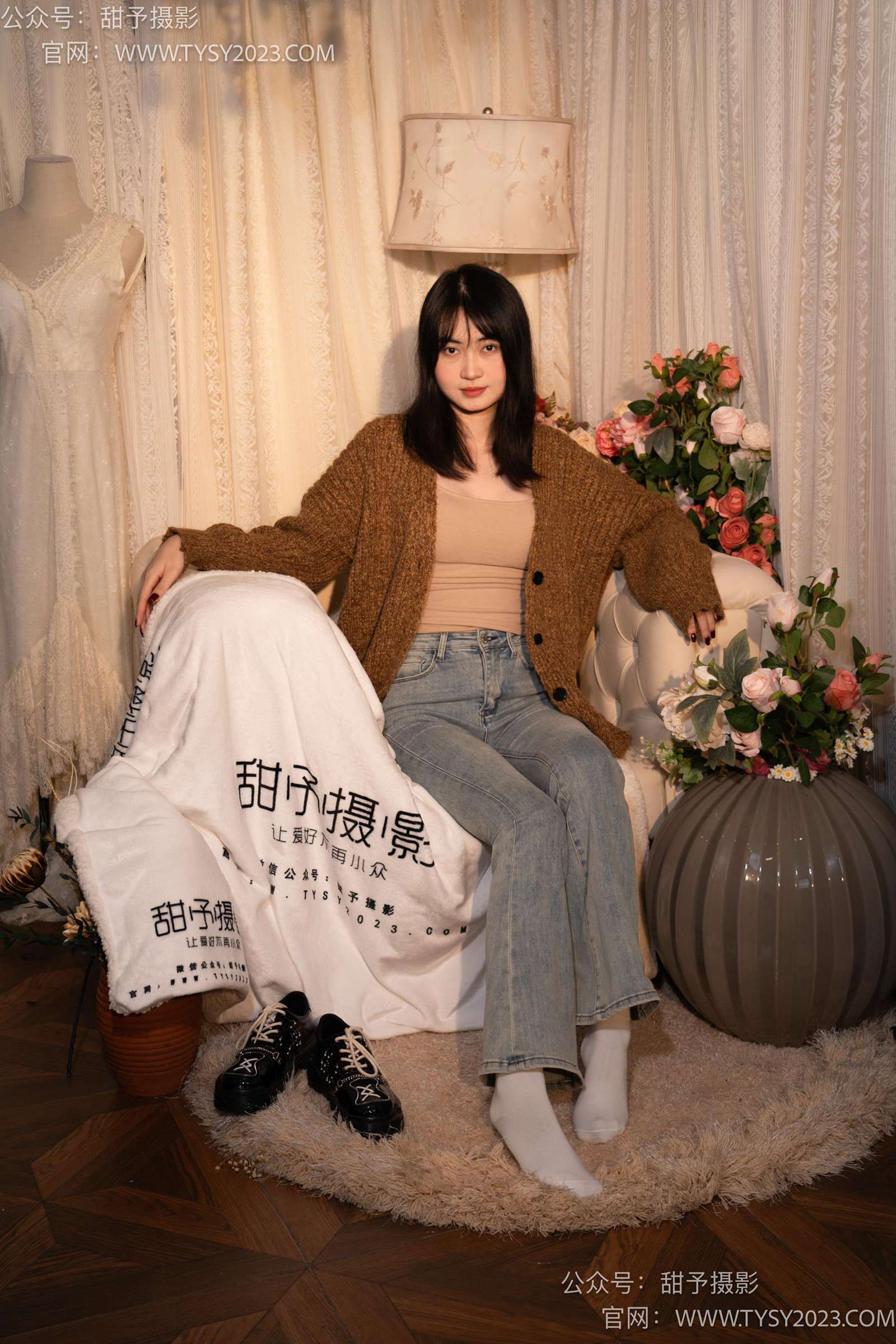 图片[70]-甜予摄影 NO.031 小野-皮鞋、白棉袜、油量灰丝[129P] – 速更版-美库