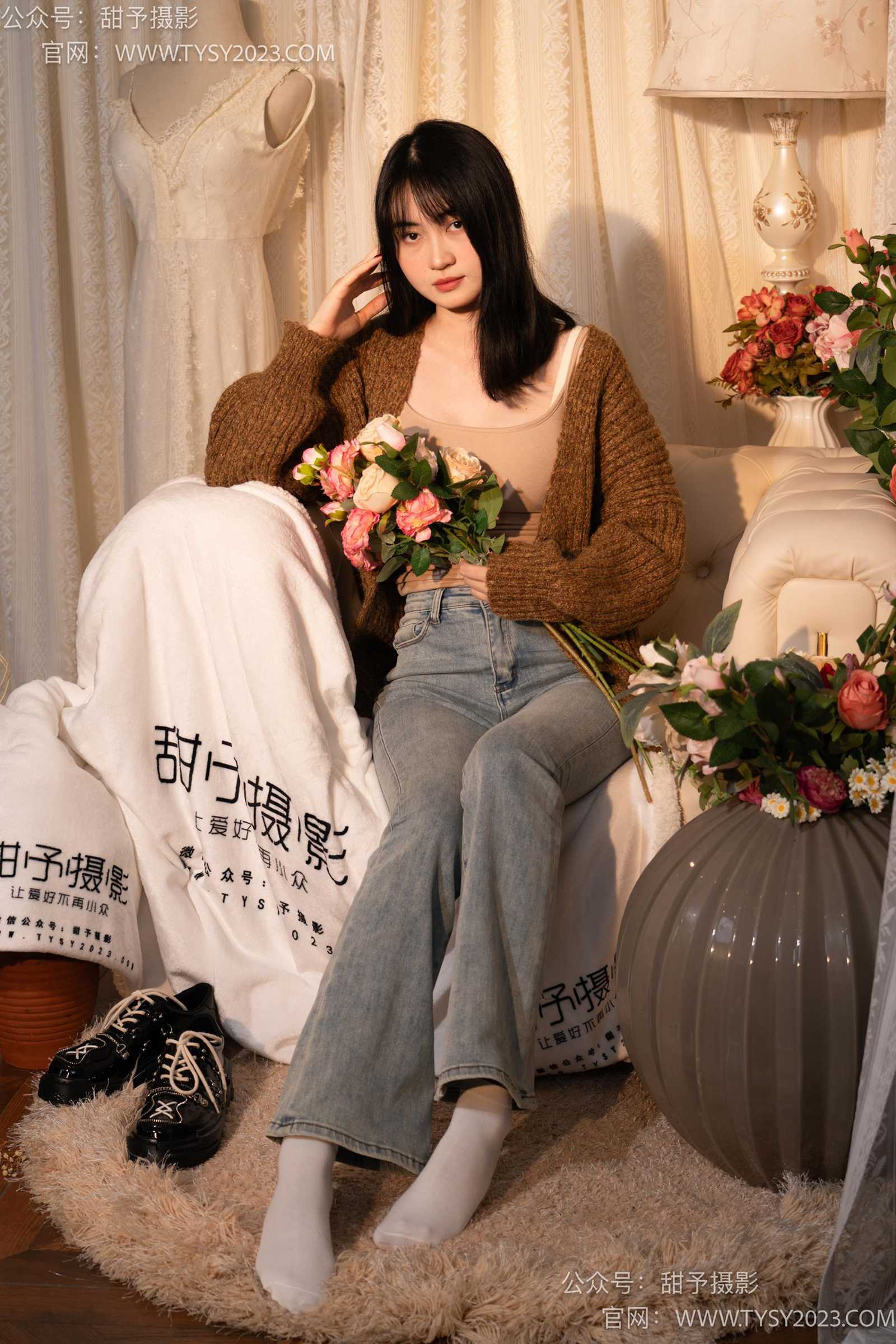 图片[76]-甜予摄影 NO.031 小野-皮鞋、白棉袜、油量灰丝[129P] – 速更版-美库