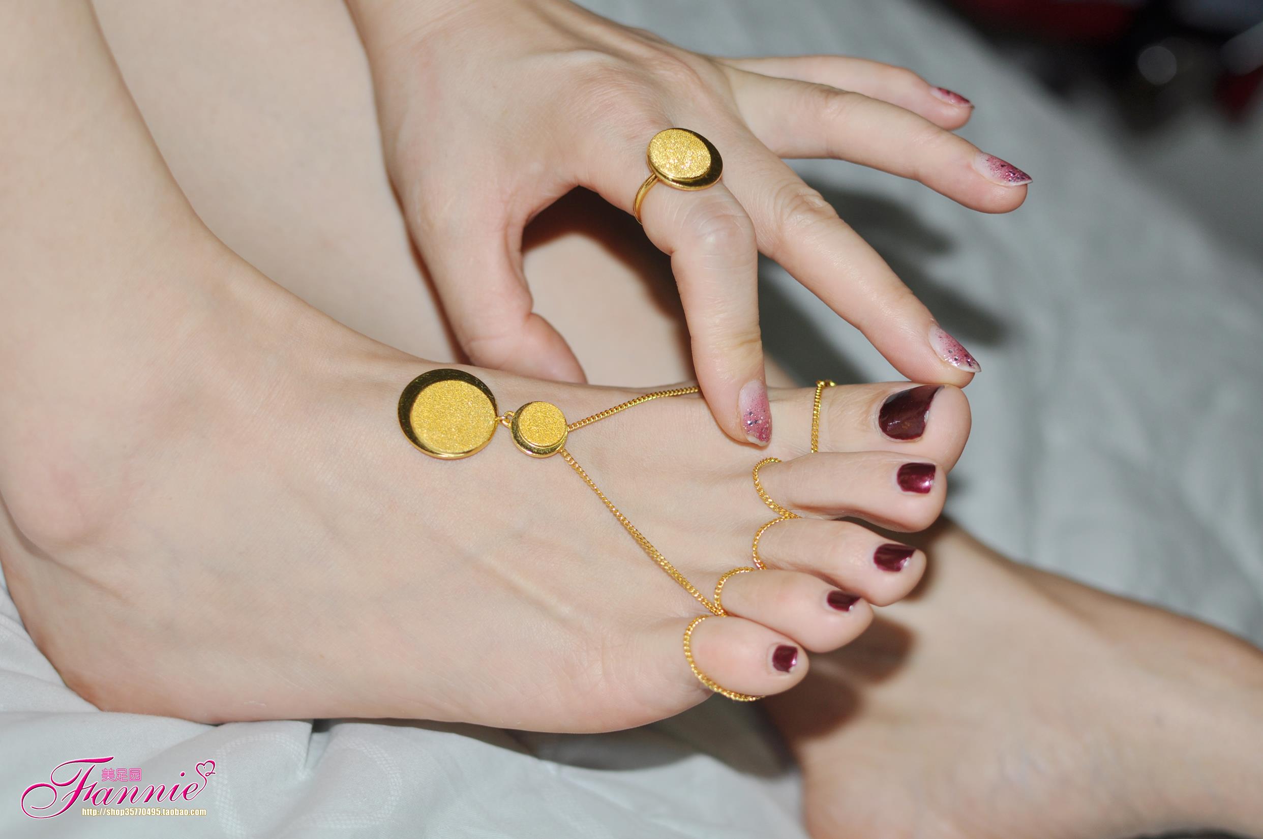 图片[16]-Fannie芬妮每足园 No.566 一缕金丝 玉趾牵[56P] – 速更版-美库