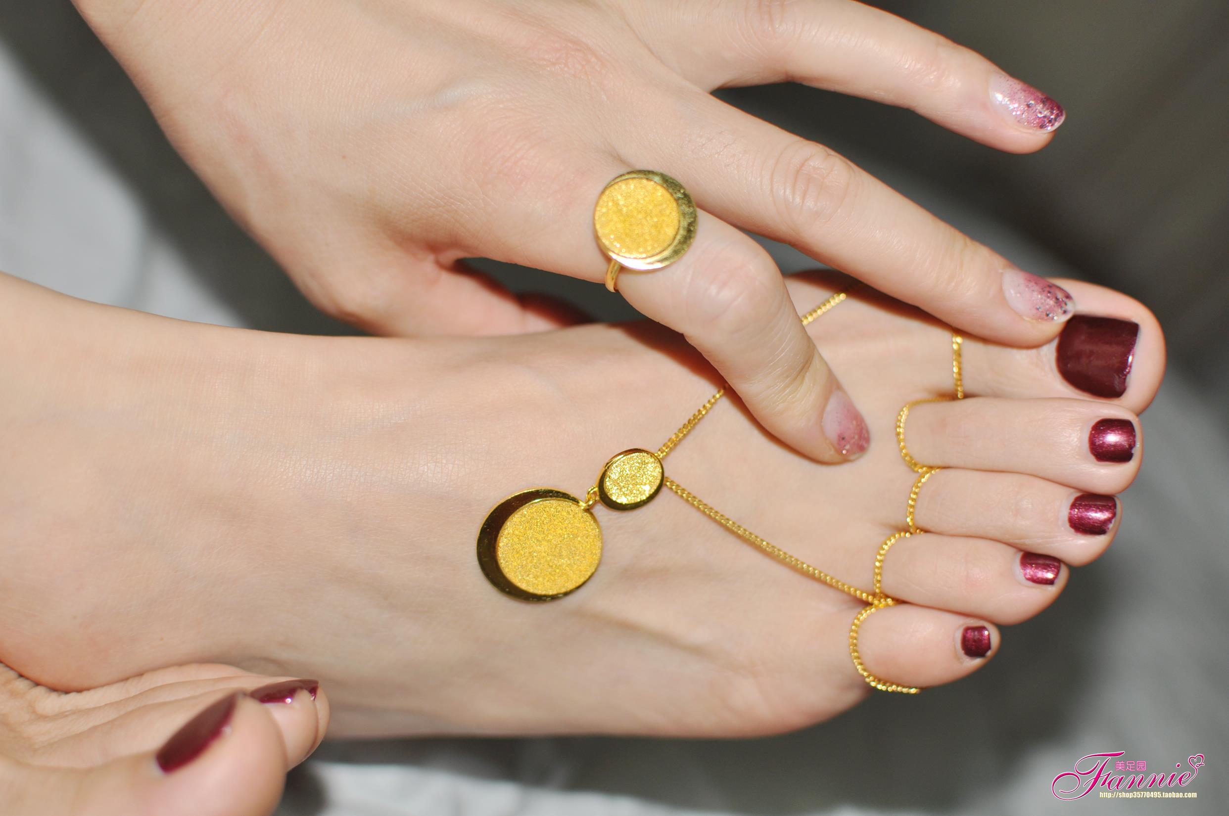 图片[20]-Fannie芬妮每足园 No.566 一缕金丝 玉趾牵[56P] – 速更版-美库