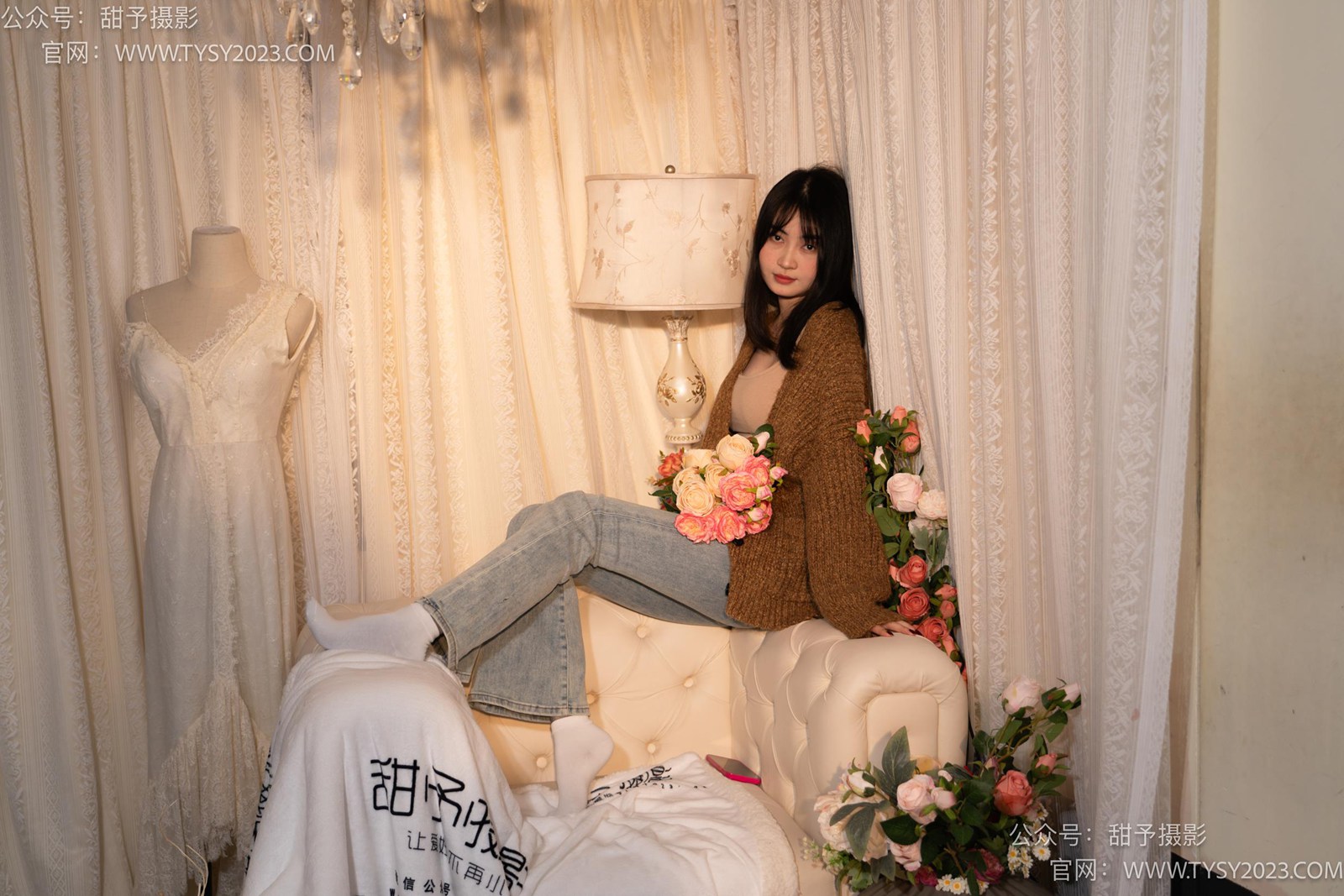 图片[107]-甜予摄影 NO.031 小野-皮鞋、白棉袜、油量灰丝[129P] – 速更版-美库