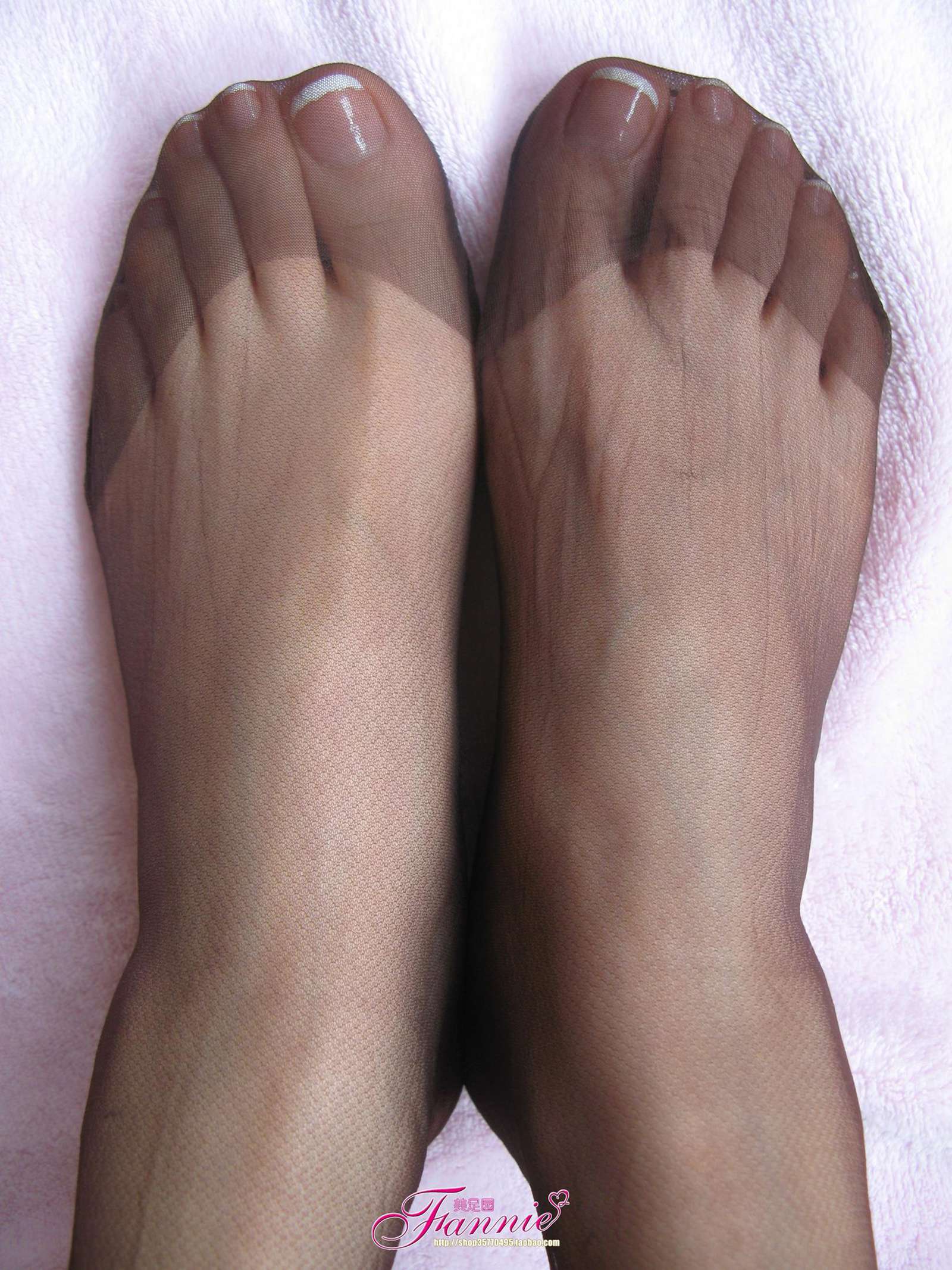 图片[68]-Fannie芬妮每足园 No.568 一缕情丝 绕趾间 长篇咖啡丝[102P] – 速更版-美库