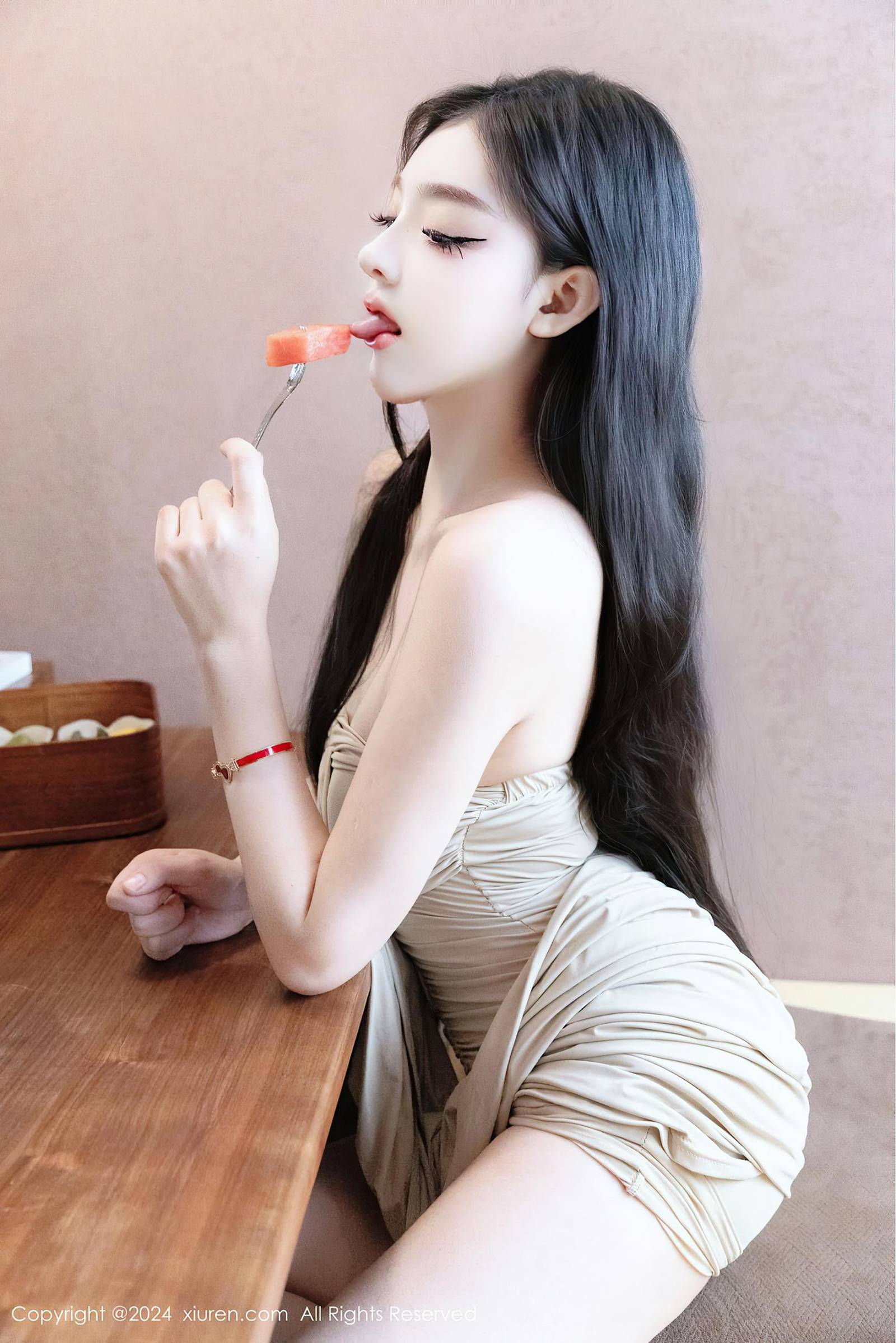 图片[32]-[Xiuren秀人网]2024.07.19 NO.8883 龙雪儿[32+1P] – 速更版-美库