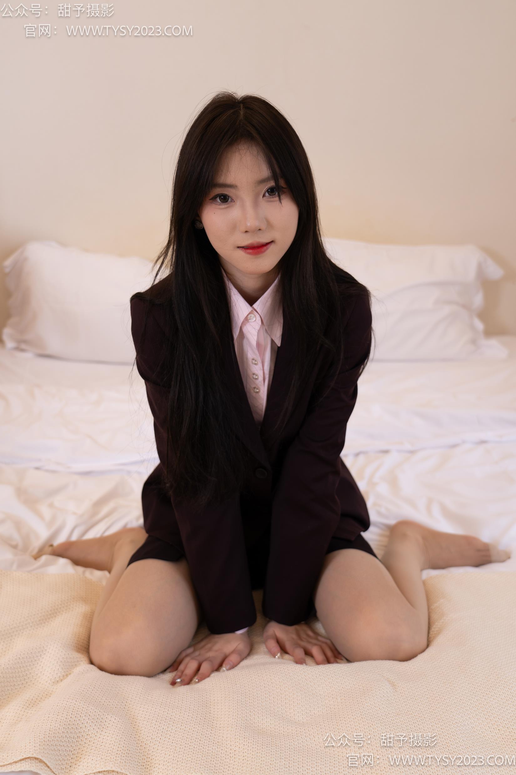 图片[14]-甜予摄影 NO.033 璇璇-银行制服、皮鞋、肉丝[124P] – 速更版-美库