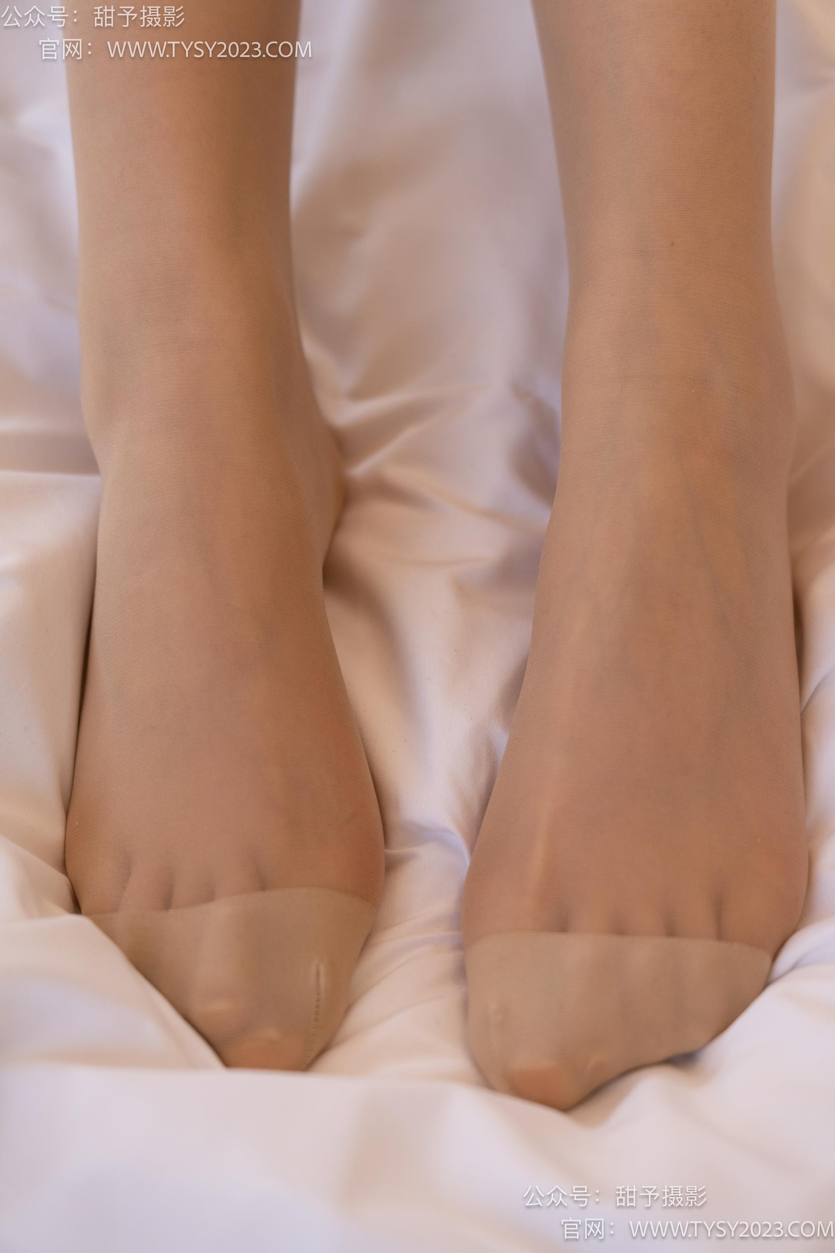 图片[20]-甜予摄影 NO.033 璇璇-银行制服、皮鞋、肉丝[124P] – 速更版-美库