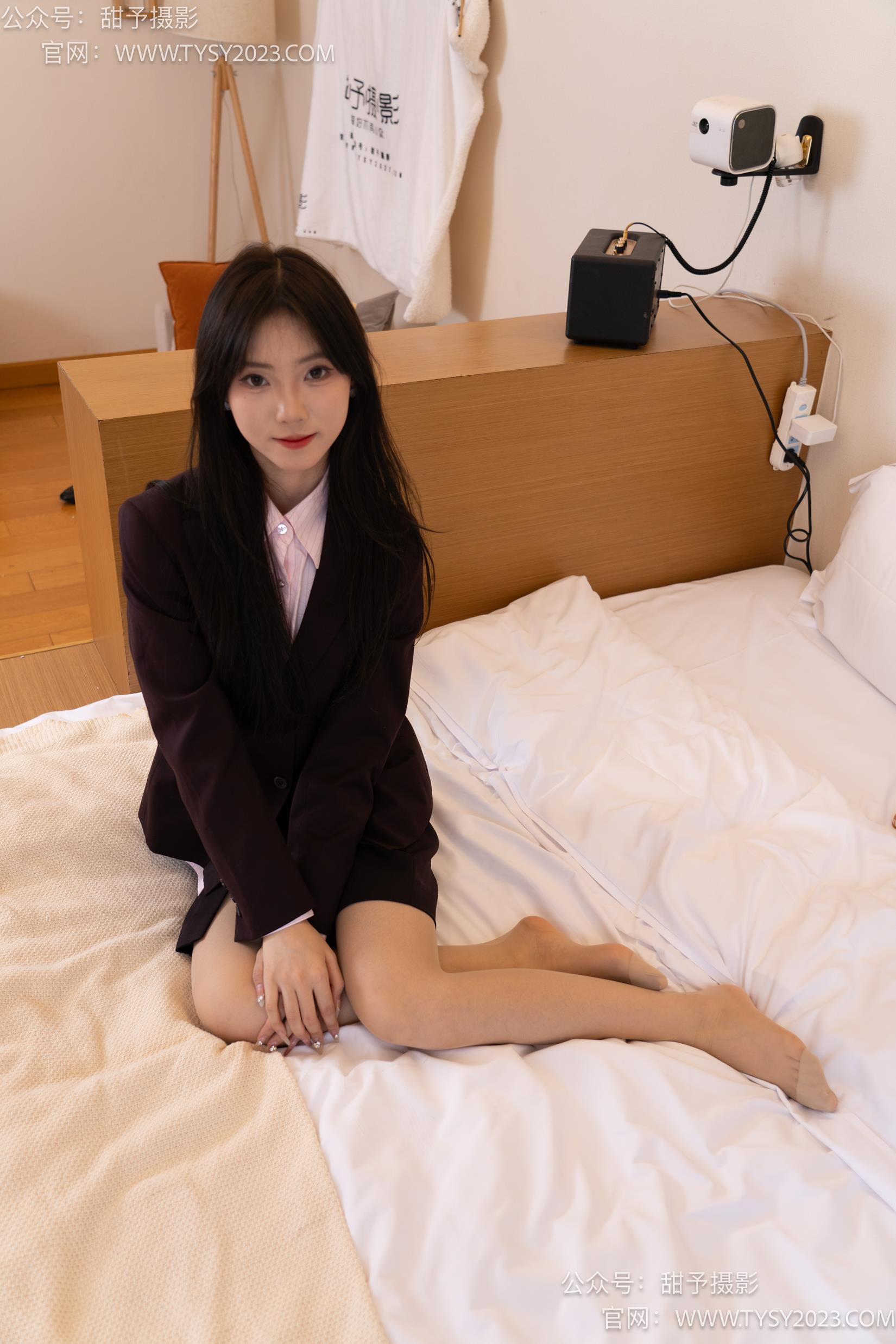 图片[30]-甜予摄影 NO.033 璇璇-银行制服、皮鞋、肉丝[124P] – 速更版-美库