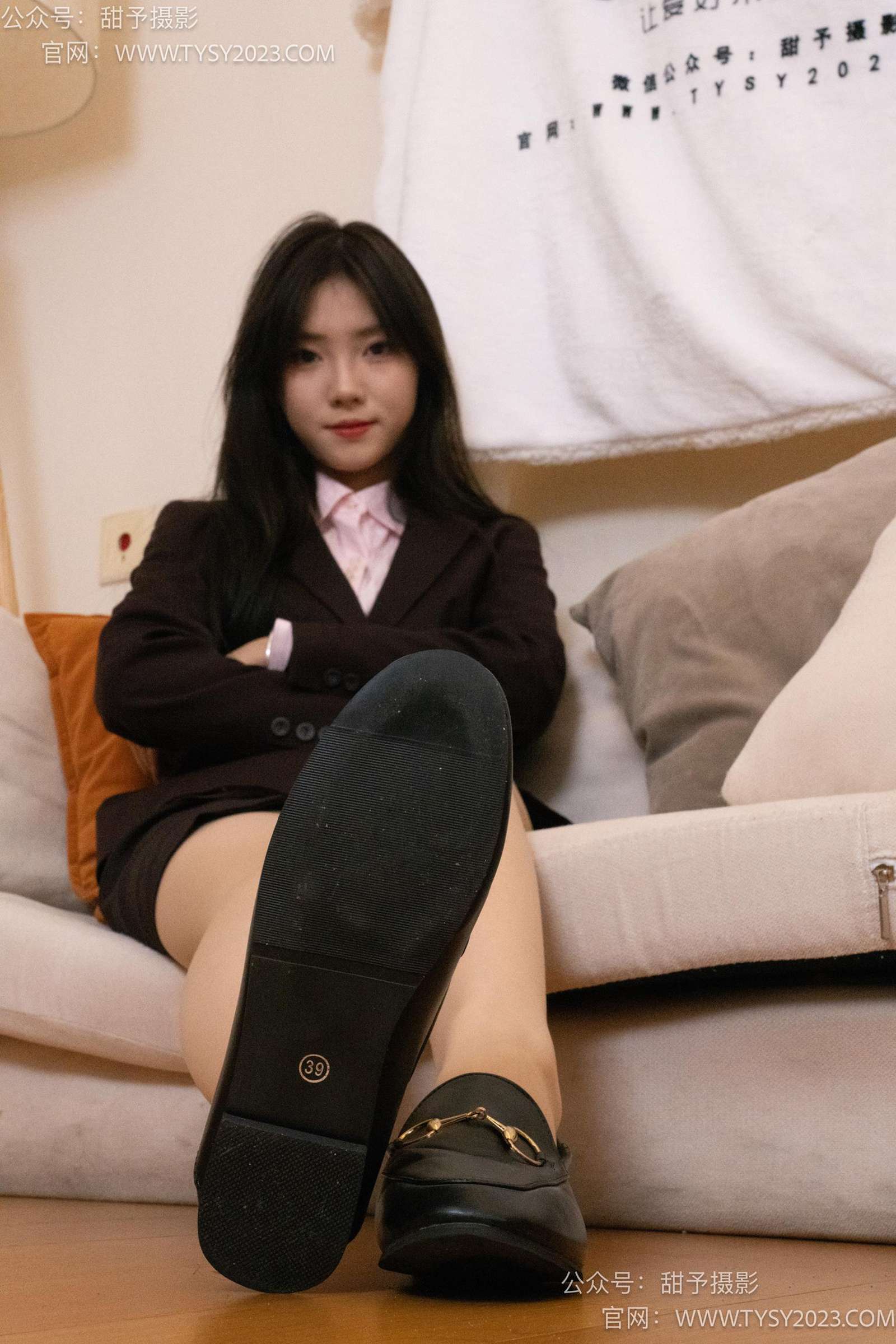 图片[97]-甜予摄影 NO.033 璇璇-银行制服、皮鞋、肉丝[124P] – 速更版-美库