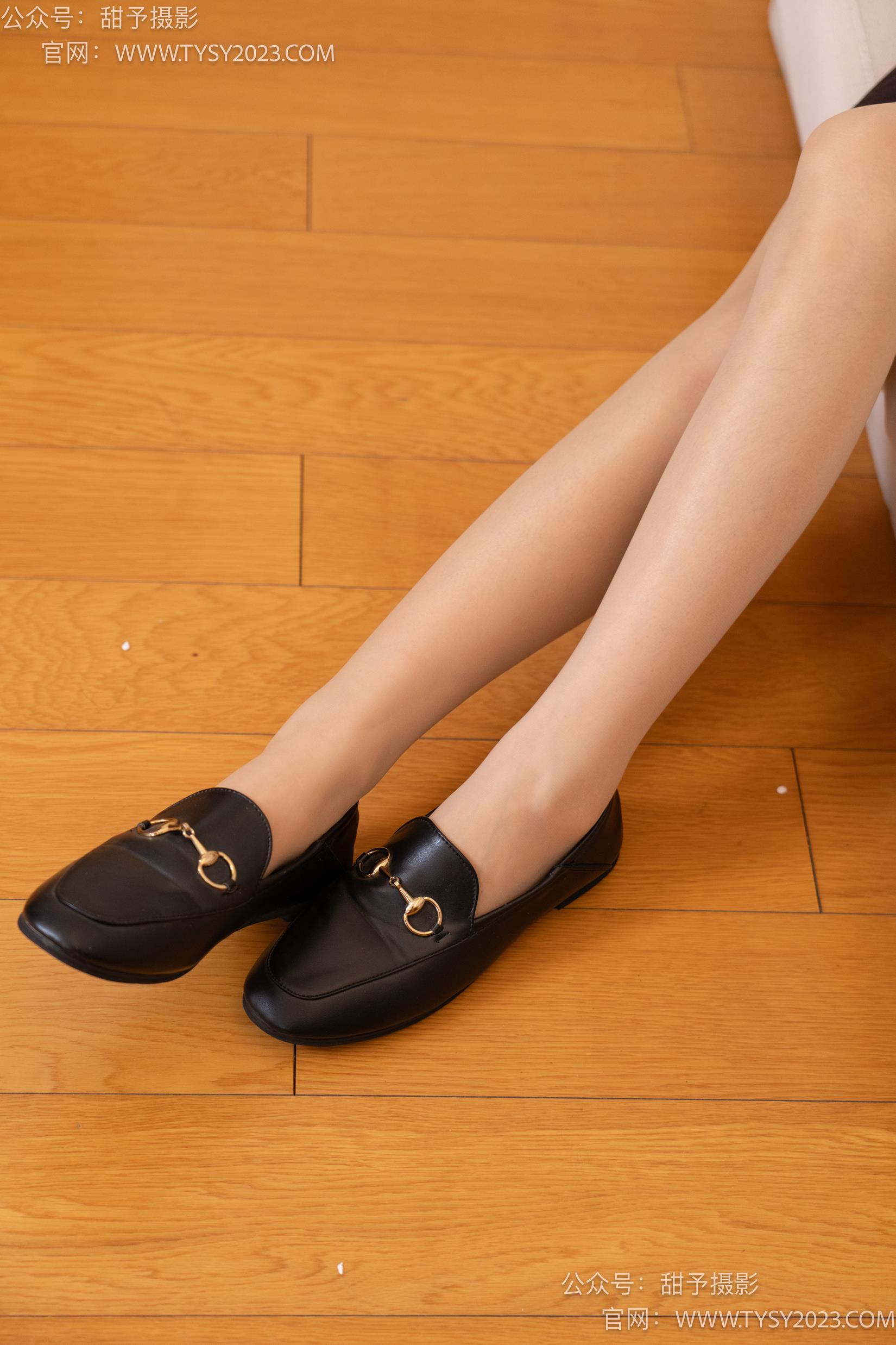 图片[101]-甜予摄影 NO.033 璇璇-银行制服、皮鞋、肉丝[124P] – 速更版-美库