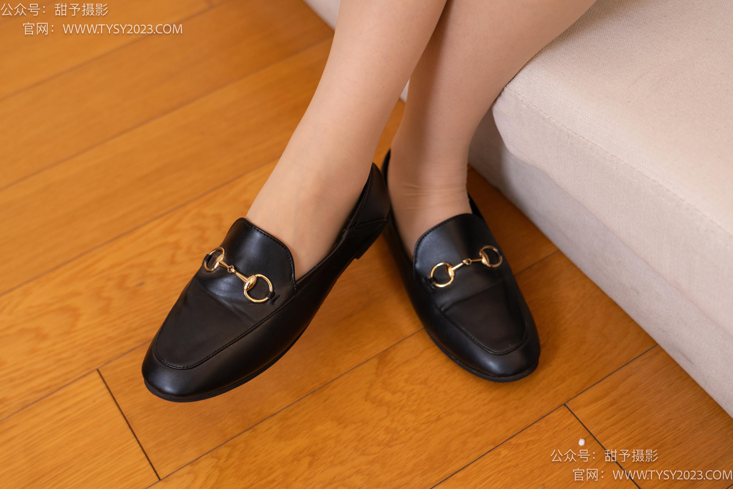 图片[106]-甜予摄影 NO.033 璇璇-银行制服、皮鞋、肉丝[124P] – 速更版-美库