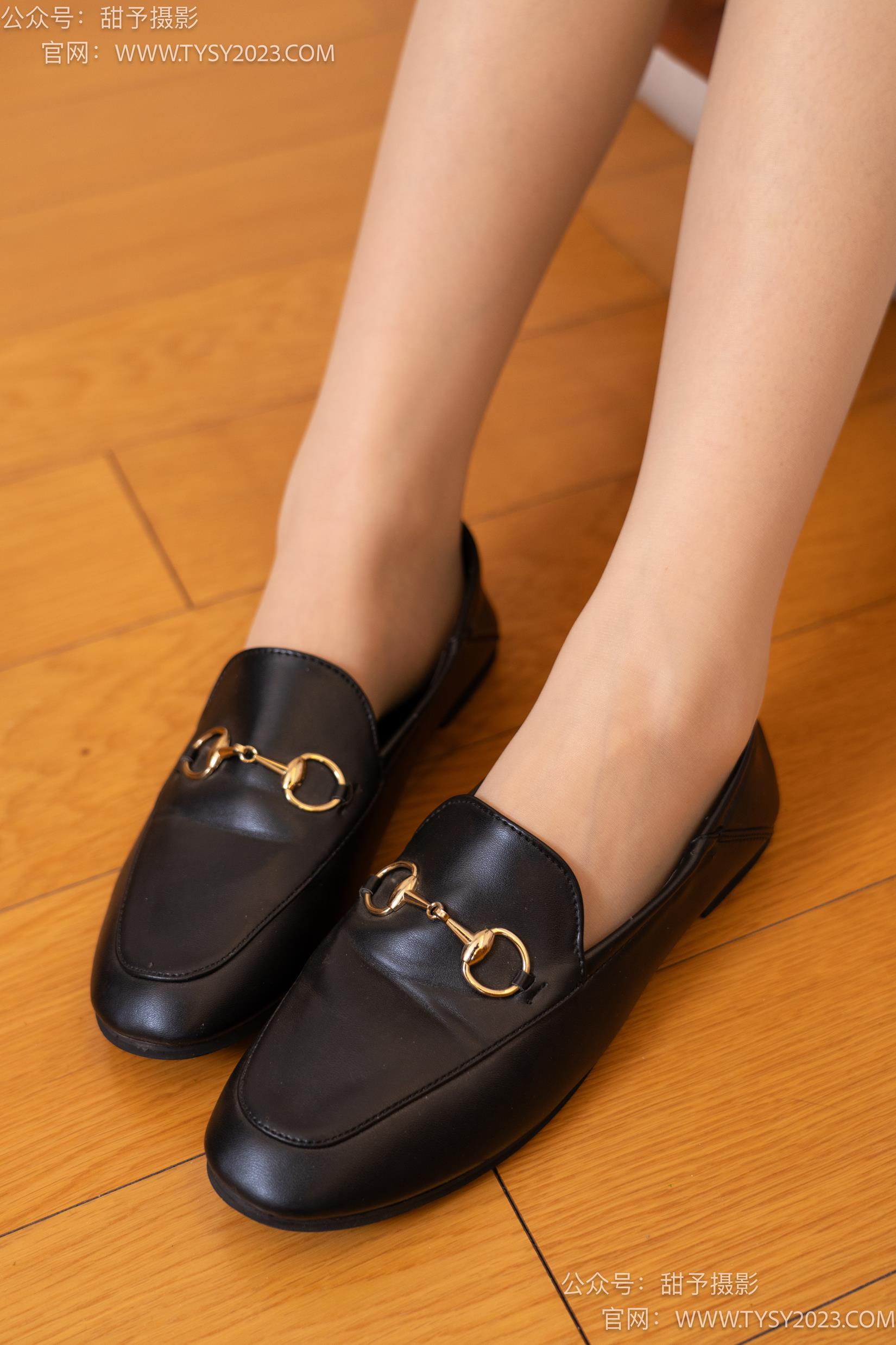 图片[107]-甜予摄影 NO.033 璇璇-银行制服、皮鞋、肉丝[124P] – 速更版-美库