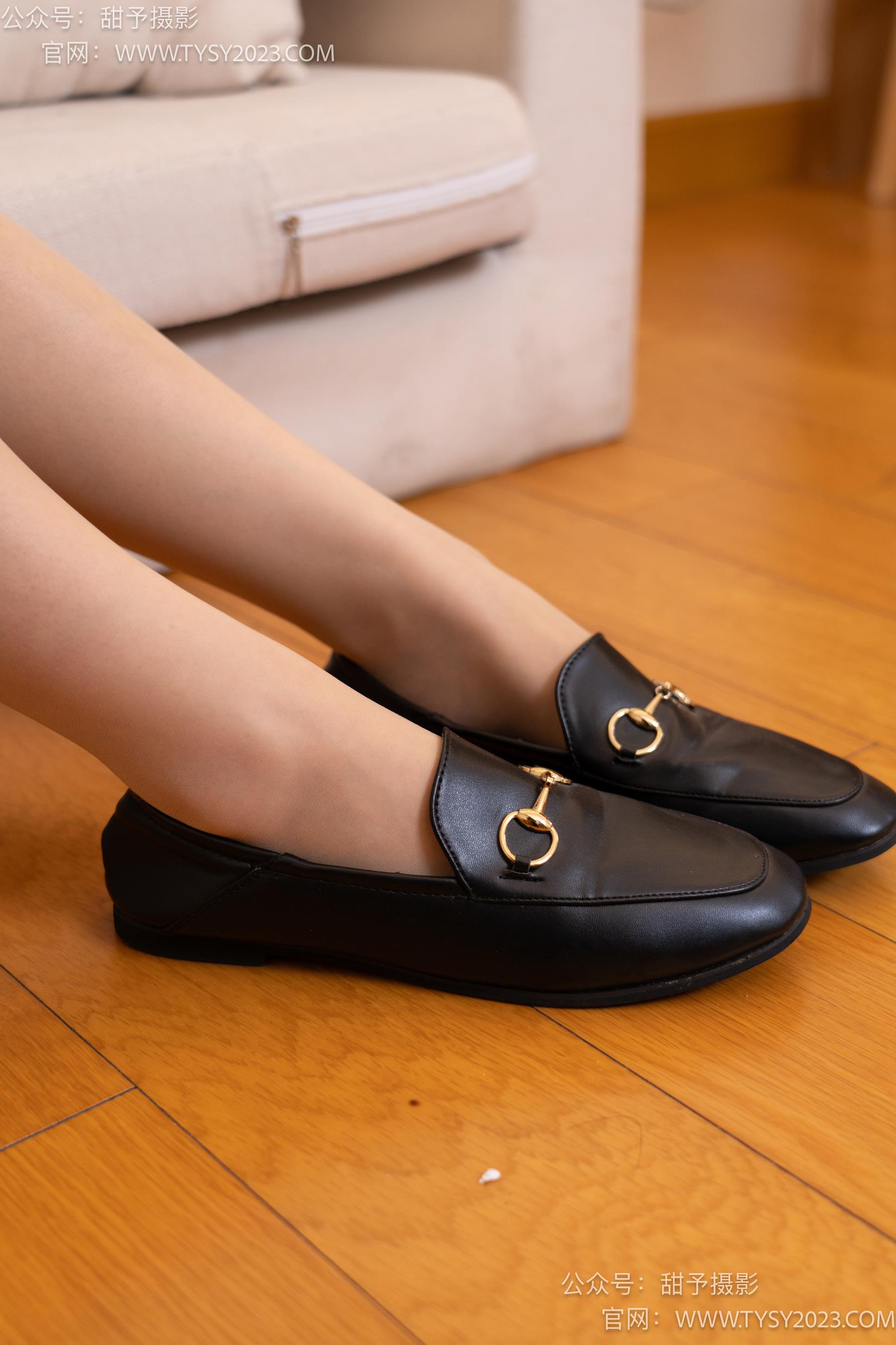 图片[109]-甜予摄影 NO.033 璇璇-银行制服、皮鞋、肉丝[124P] – 速更版-美库