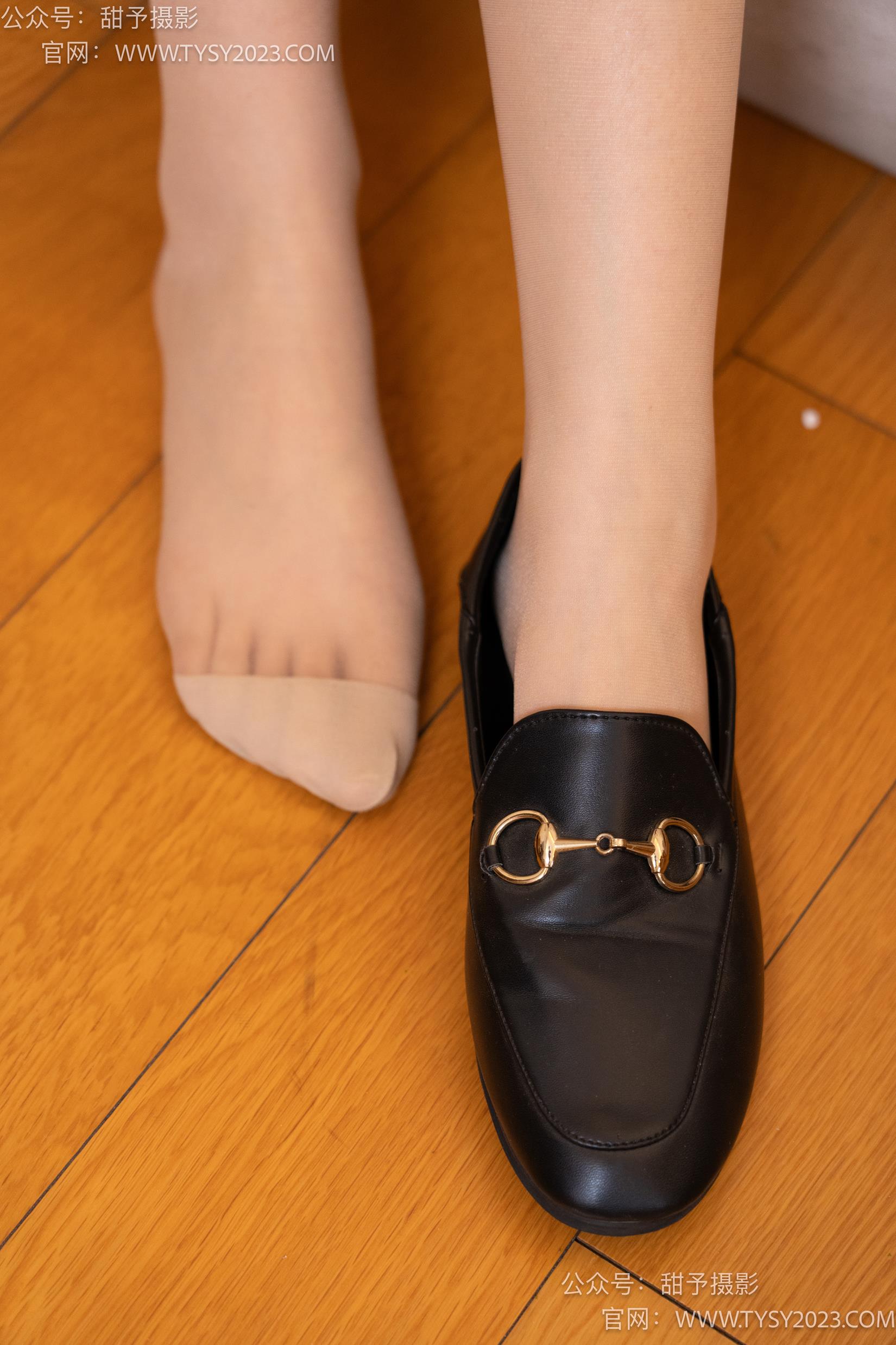 图片[115]-甜予摄影 NO.033 璇璇-银行制服、皮鞋、肉丝[124P] – 速更版-美库