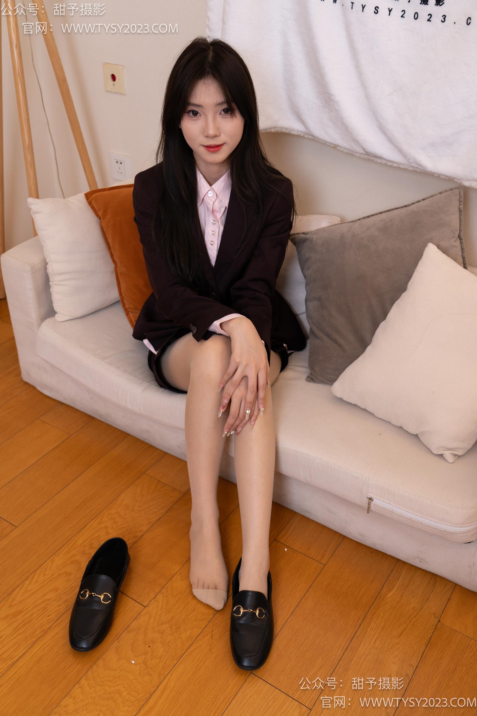 图片[116]-甜予摄影 NO.033 璇璇-银行制服、皮鞋、肉丝[124P] – 速更版-美库