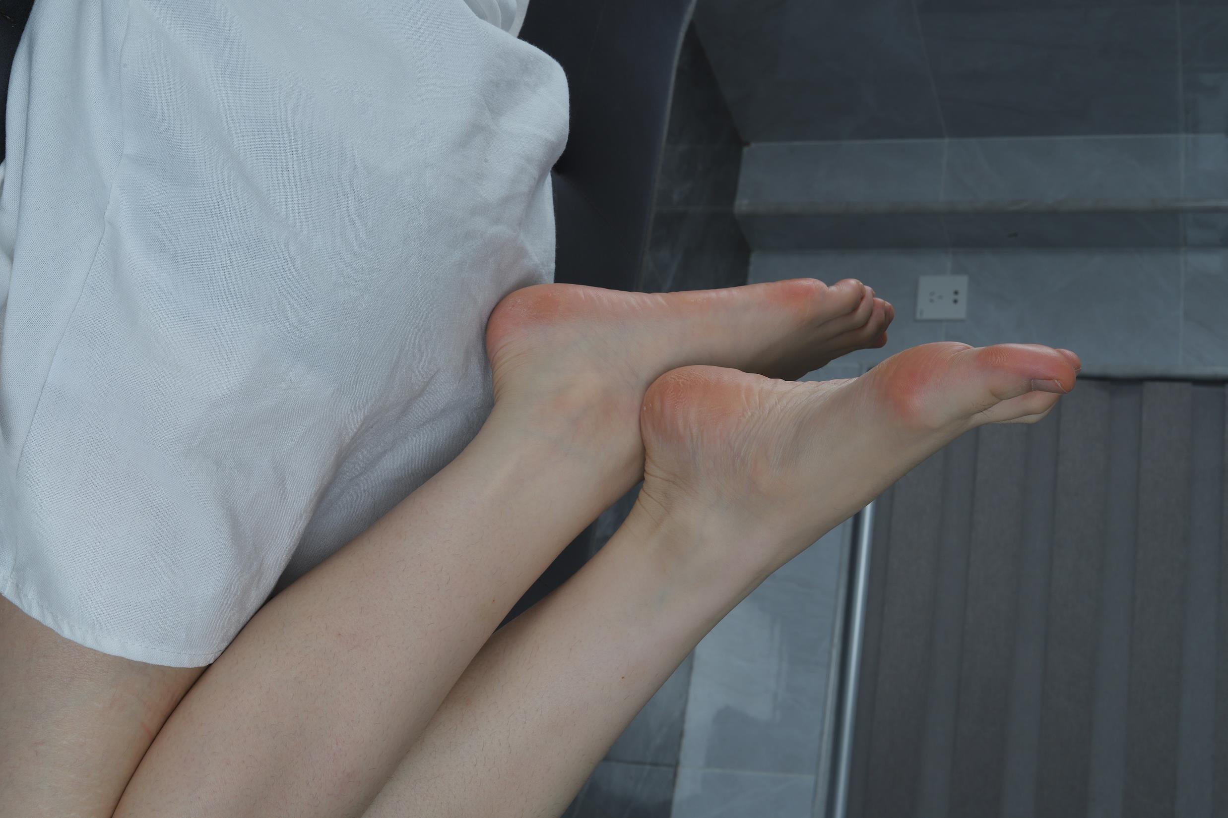 图片[15]-Pary摄影 NO.145 超美模特小玉穿上大露背秀美脚[139P] – 速更版-美库