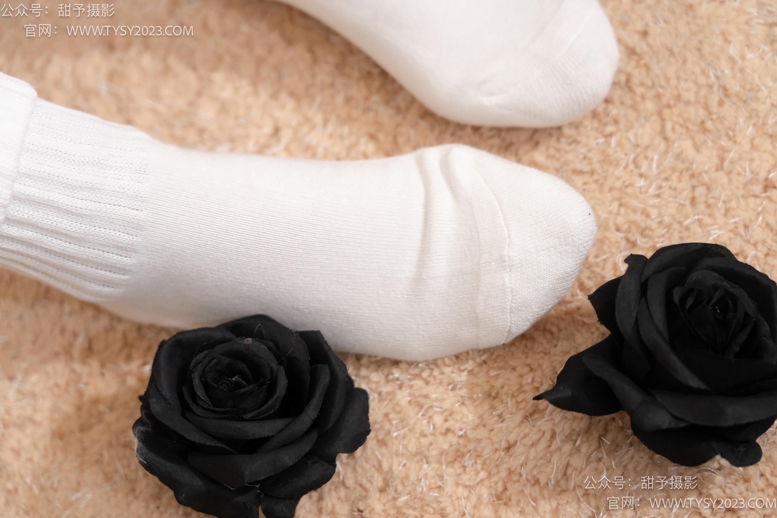 图片[40]-甜予摄影 NO.034 鱼鱼-高跟鞋、白棉袜、肉丝[129P] – 速更版-美库