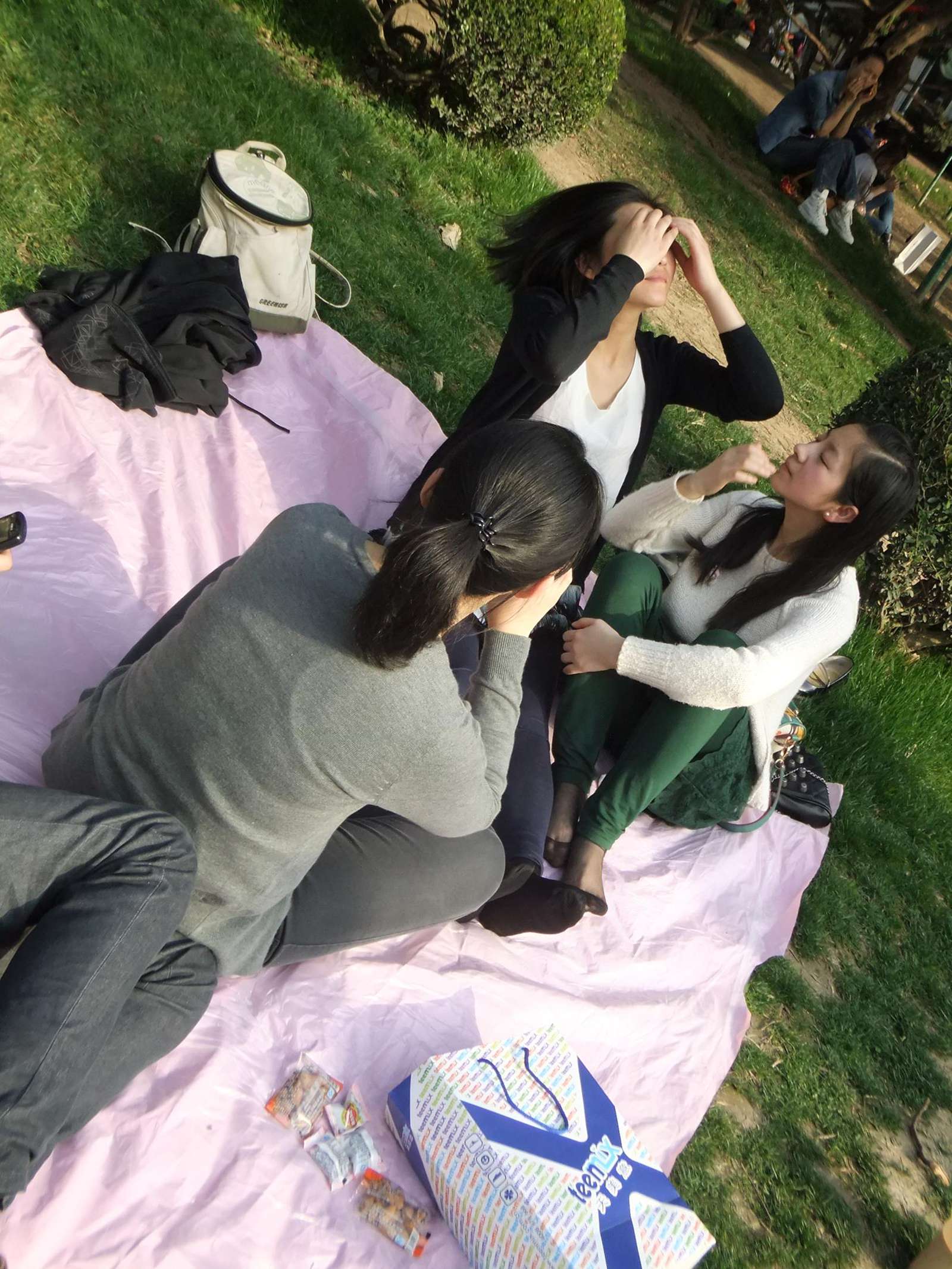 图片[17]-自由摄影 No.265 坐在角落的嘿丝三姐妹 [53P] – 速更版-美库