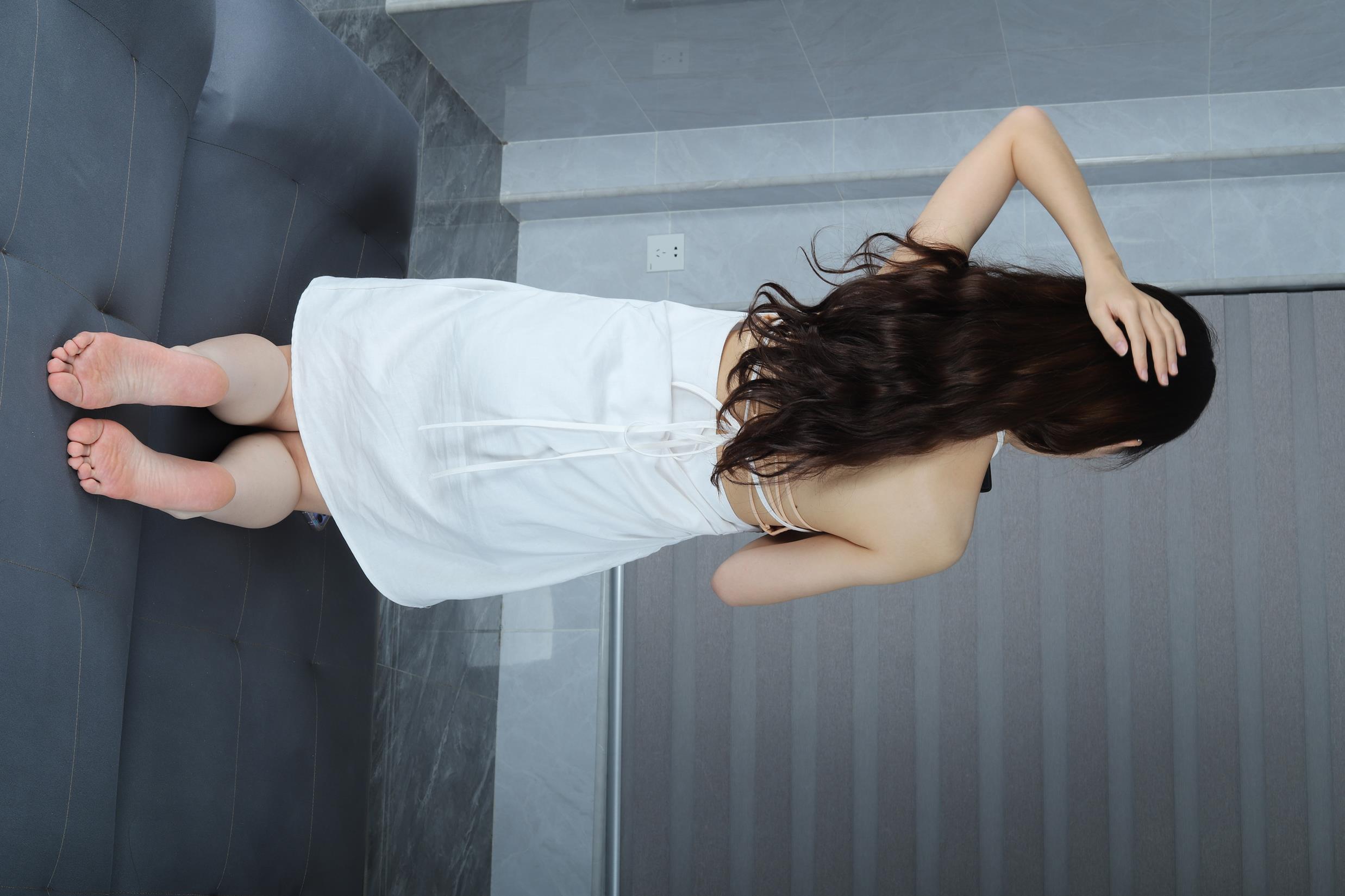 图片[68]-Pary摄影 NO.145 超美模特小玉穿上大露背秀美脚[139P] – 速更版-美库