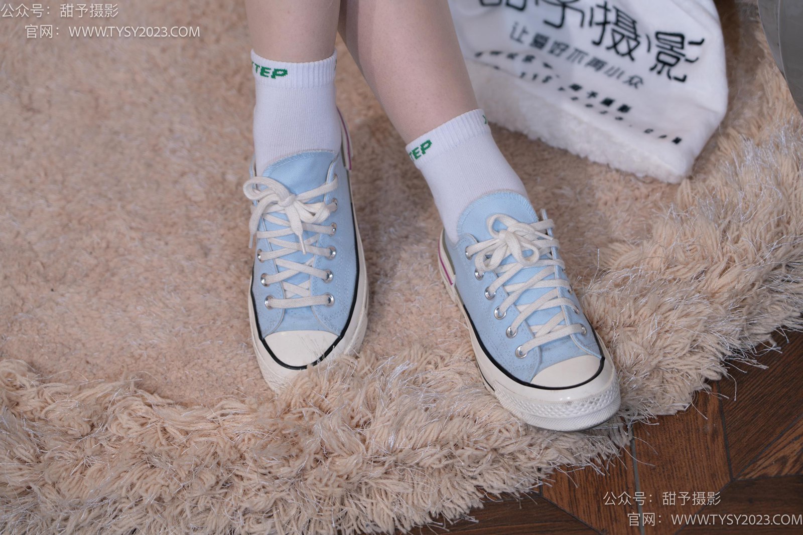 图片[19]-甜予摄影 NO.035 栗栗-帆布鞋、白棉袜、肉丝[128P] – 速更版-美库