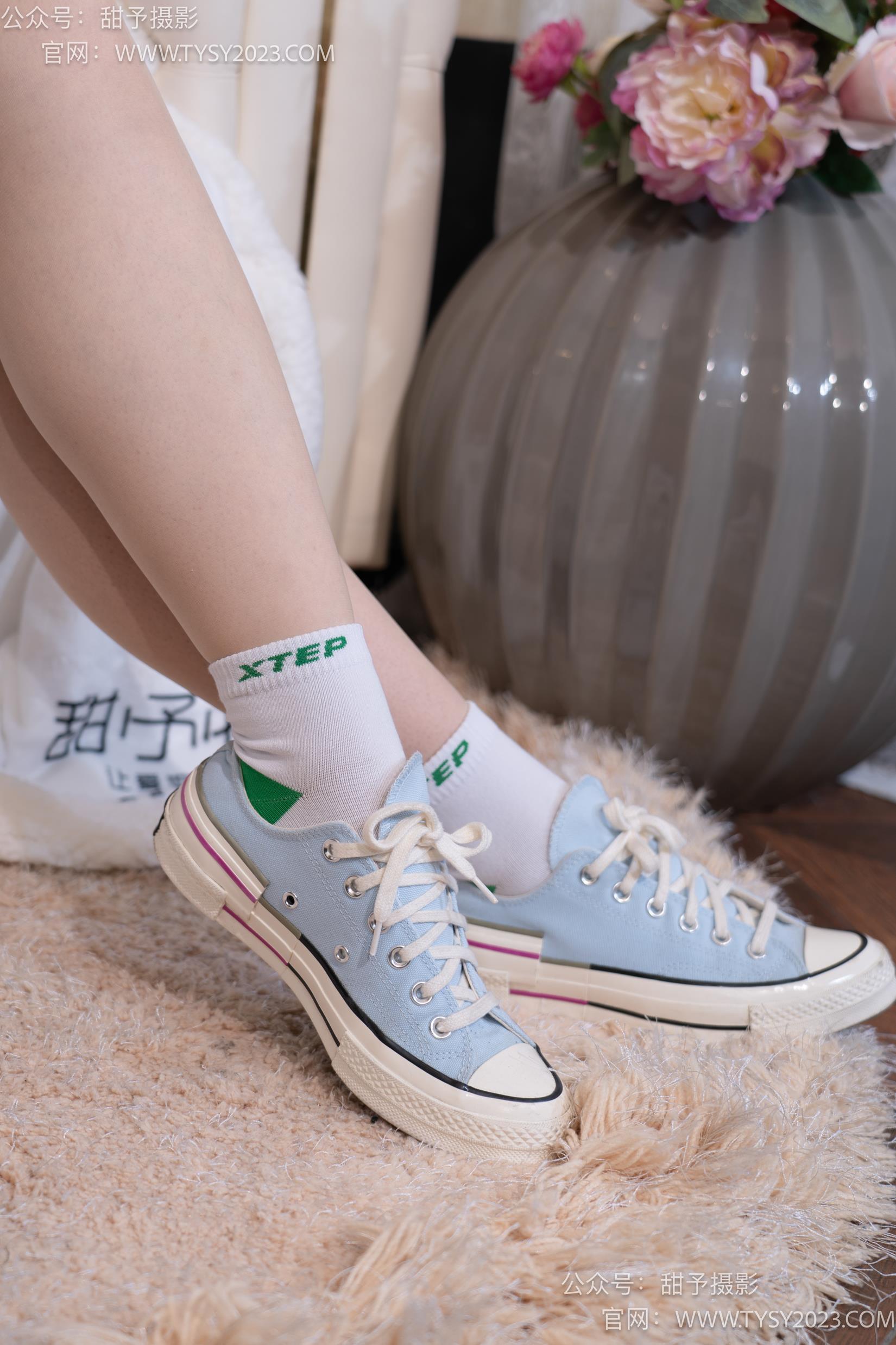 图片[23]-甜予摄影 NO.035 栗栗-帆布鞋、白棉袜、肉丝[128P] – 速更版-美库