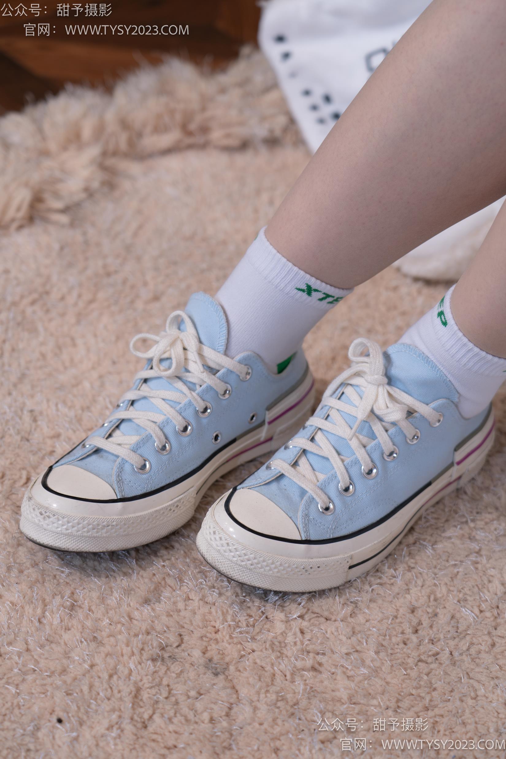 图片[35]-甜予摄影 NO.035 栗栗-帆布鞋、白棉袜、肉丝[128P] – 速更版-美库