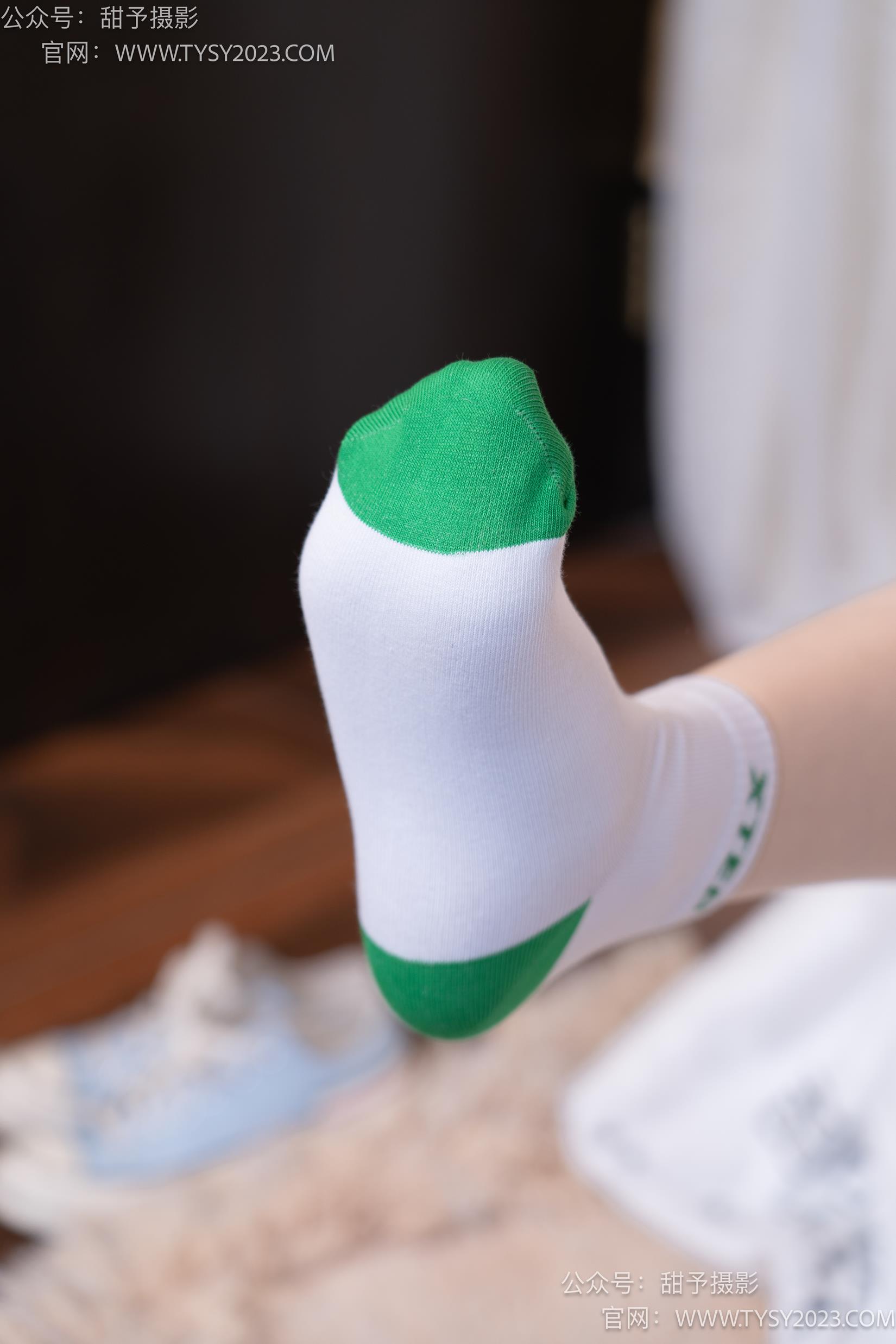 图片[71]-甜予摄影 NO.035 栗栗-帆布鞋、白棉袜、肉丝[128P] – 速更版-美库