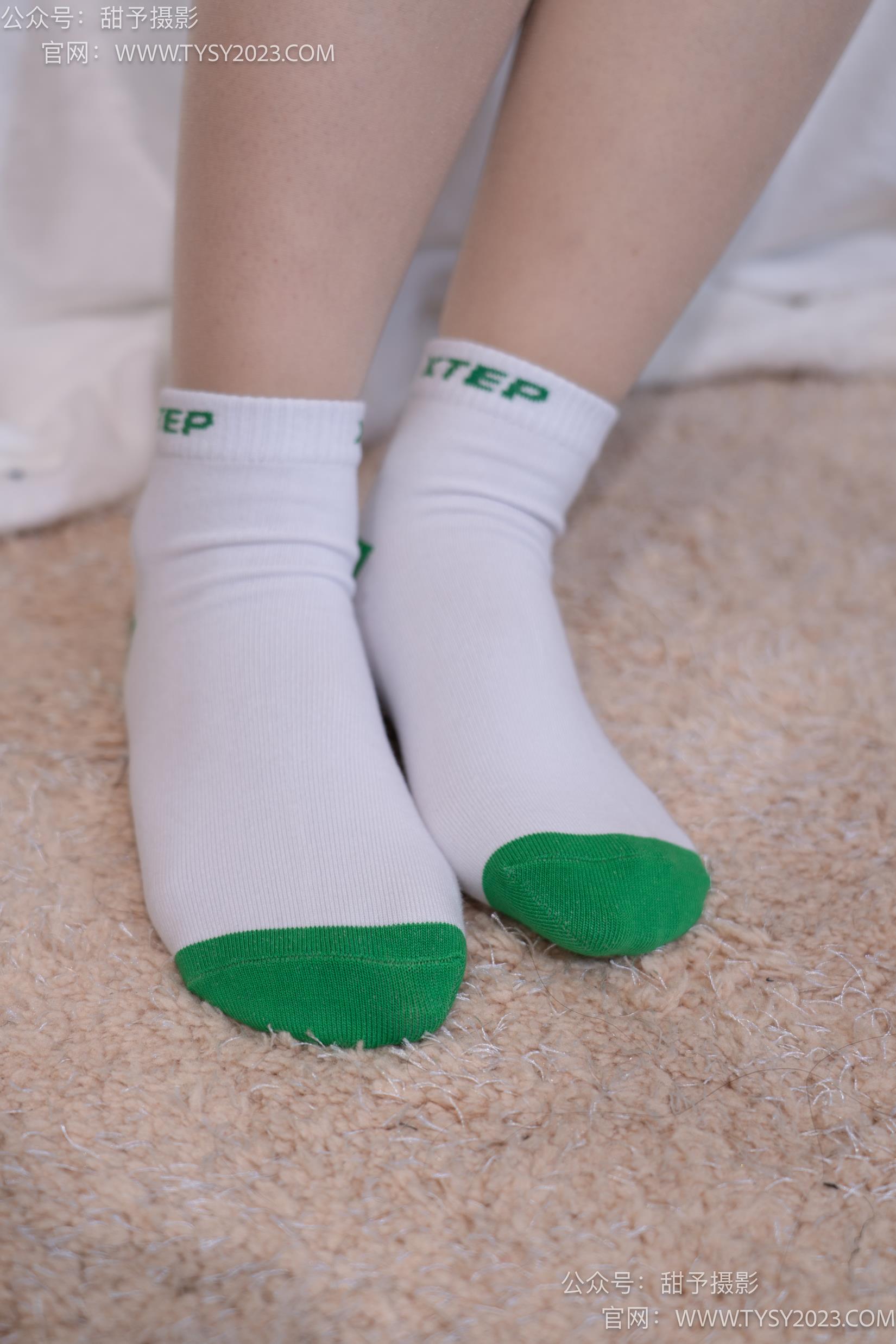 图片[99]-甜予摄影 NO.035 栗栗-帆布鞋、白棉袜、肉丝[128P] – 速更版-美库