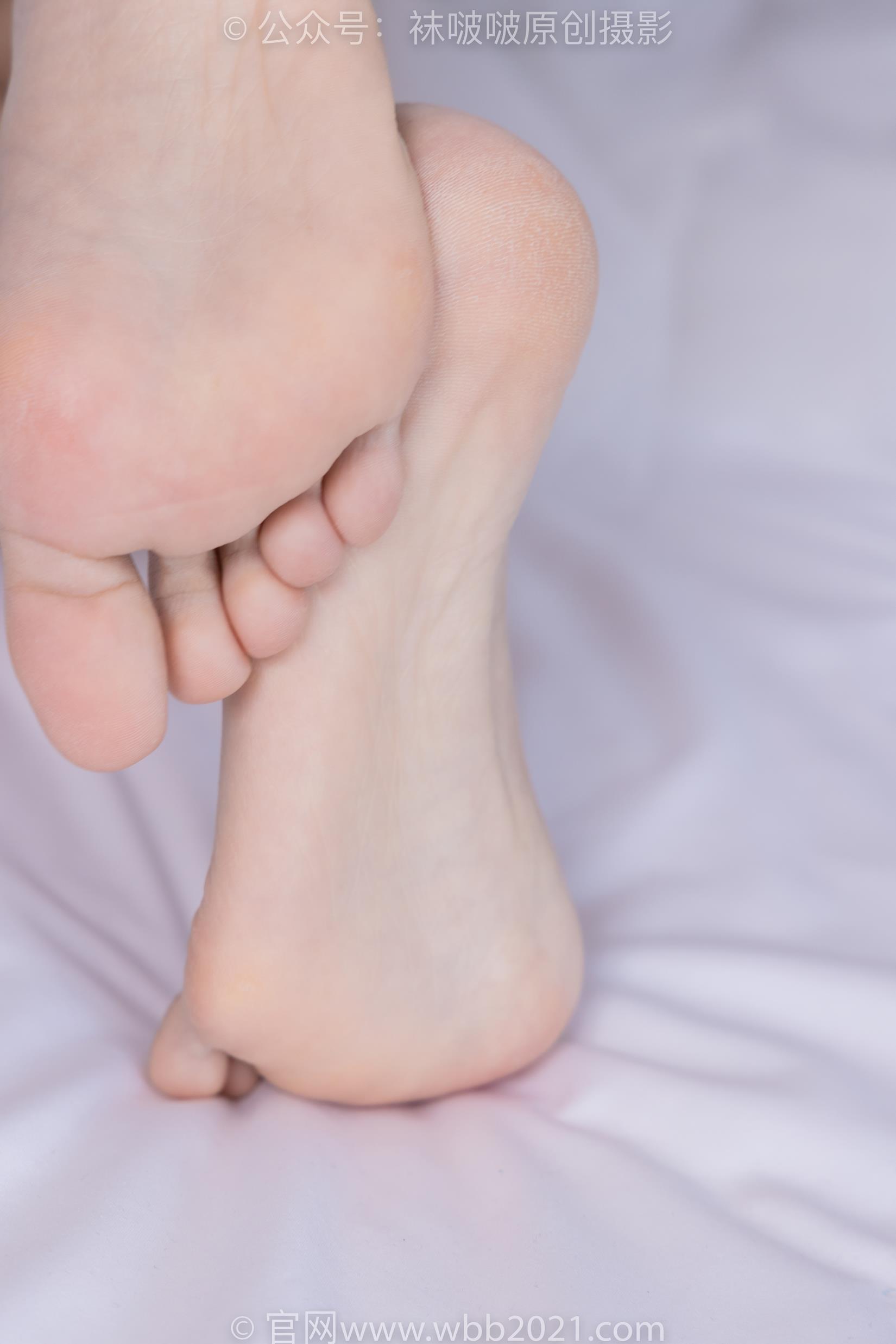 图片[14]-[BoBoSocks袜啵啵]NO.409 奶油-两双高跟鞋、厚白丝大腿袜、裸足[198P] – 速更版-美库