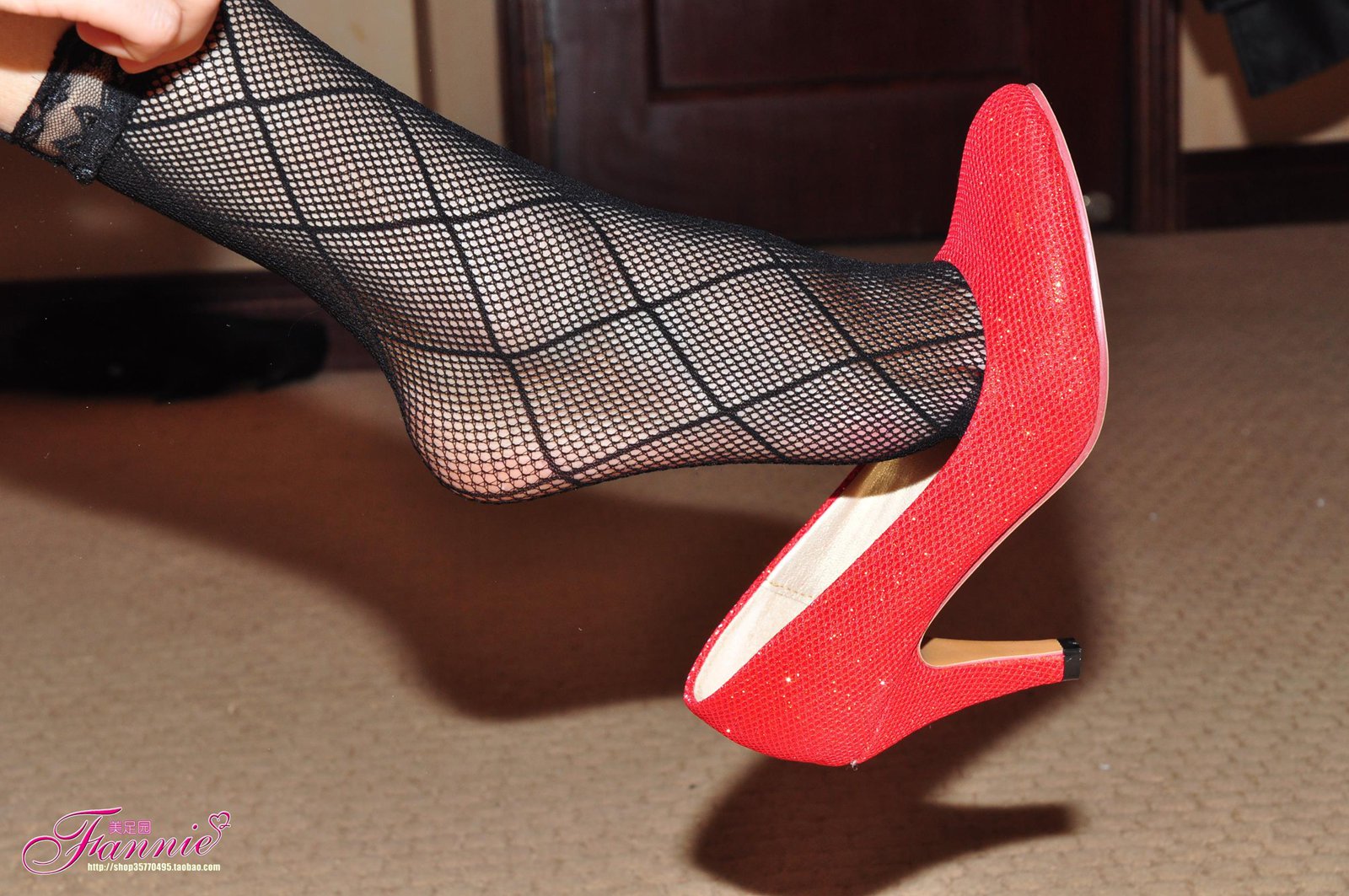 图片[26]-Fannie芬妮每足园 No.571 一双红舞鞋 黑丝[54P] – 速更版-美库