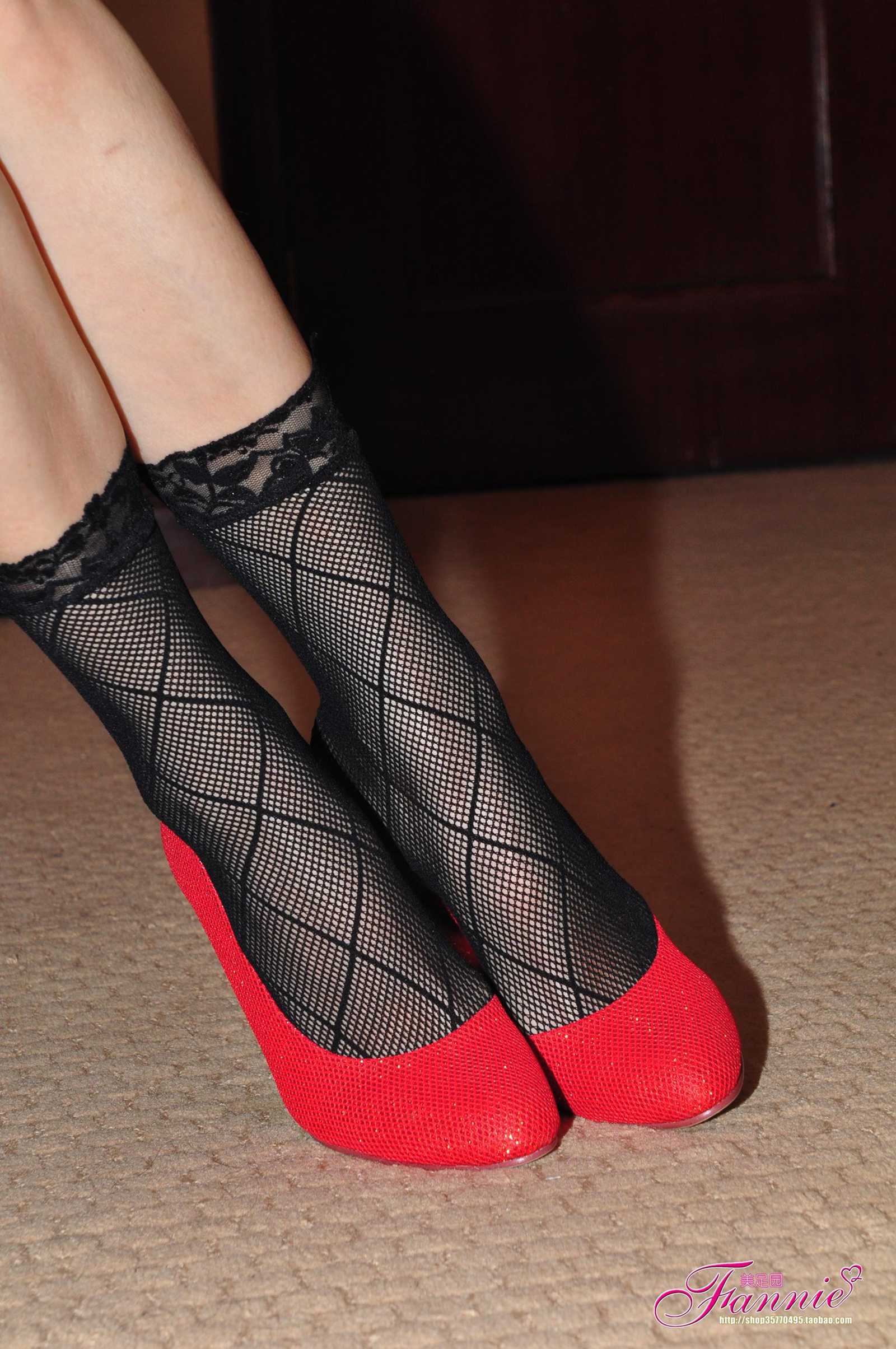 图片[32]-Fannie芬妮每足园 No.571 一双红舞鞋 黑丝[54P] – 速更版-美库