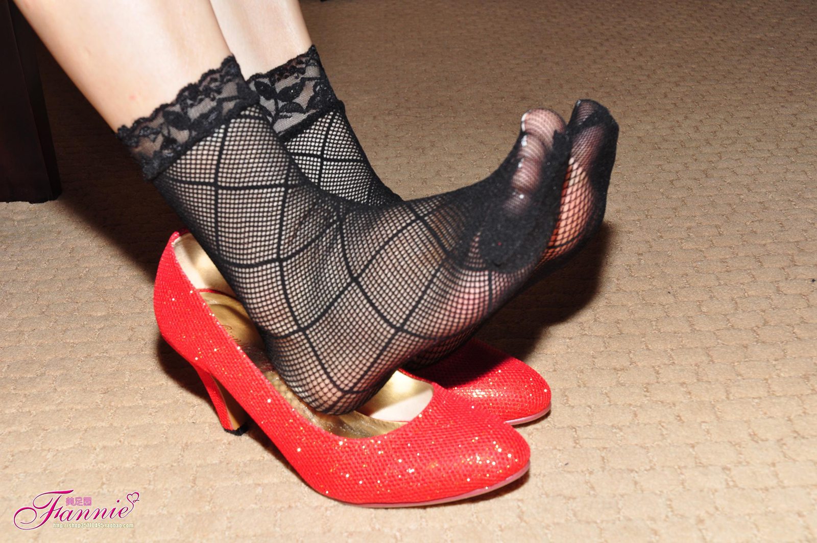图片[43]-Fannie芬妮每足园 No.571 一双红舞鞋 黑丝[54P] – 速更版-美库