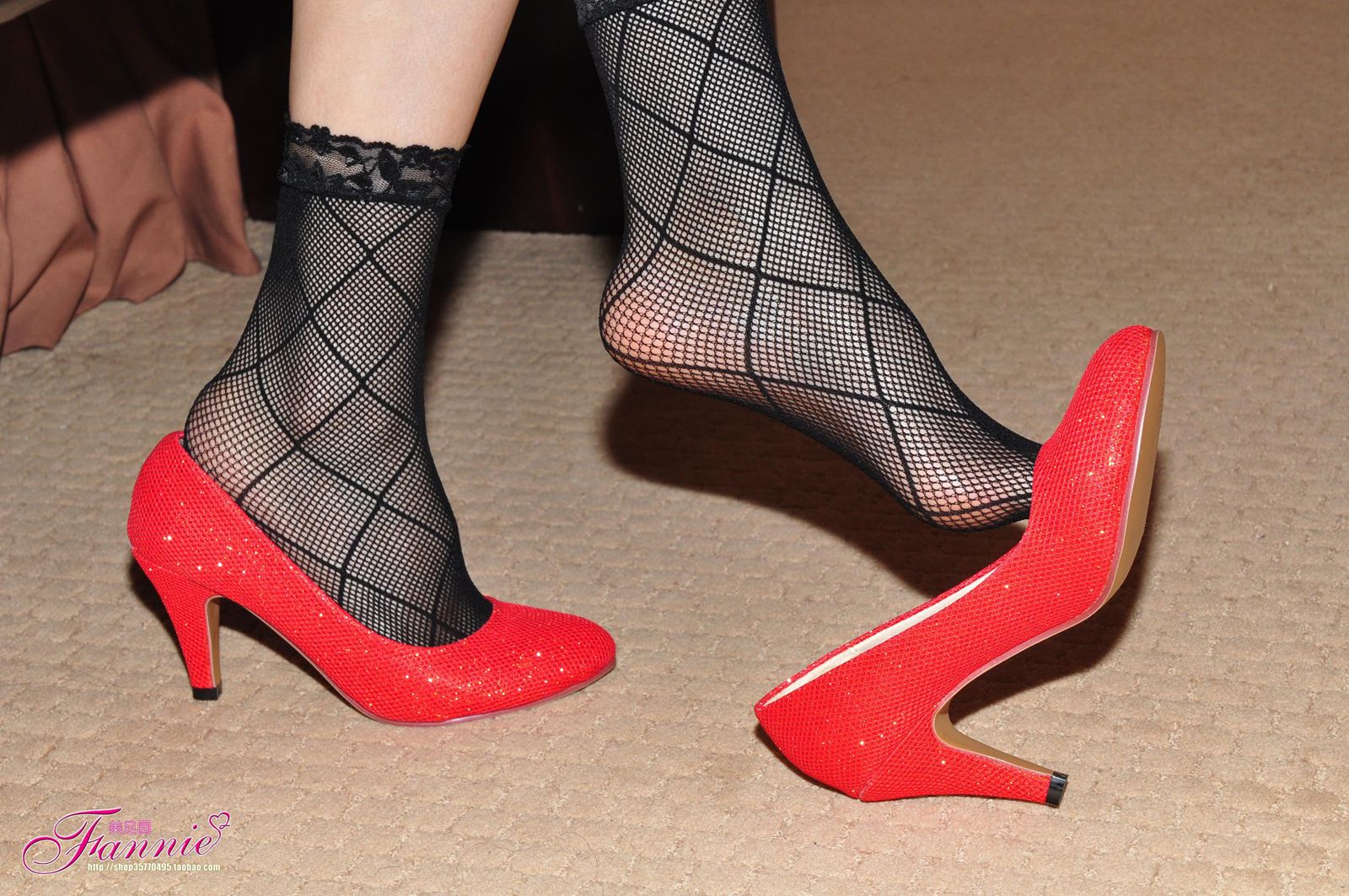 图片[54]-Fannie芬妮每足园 No.571 一双红舞鞋 黑丝[54P] – 速更版-美库
