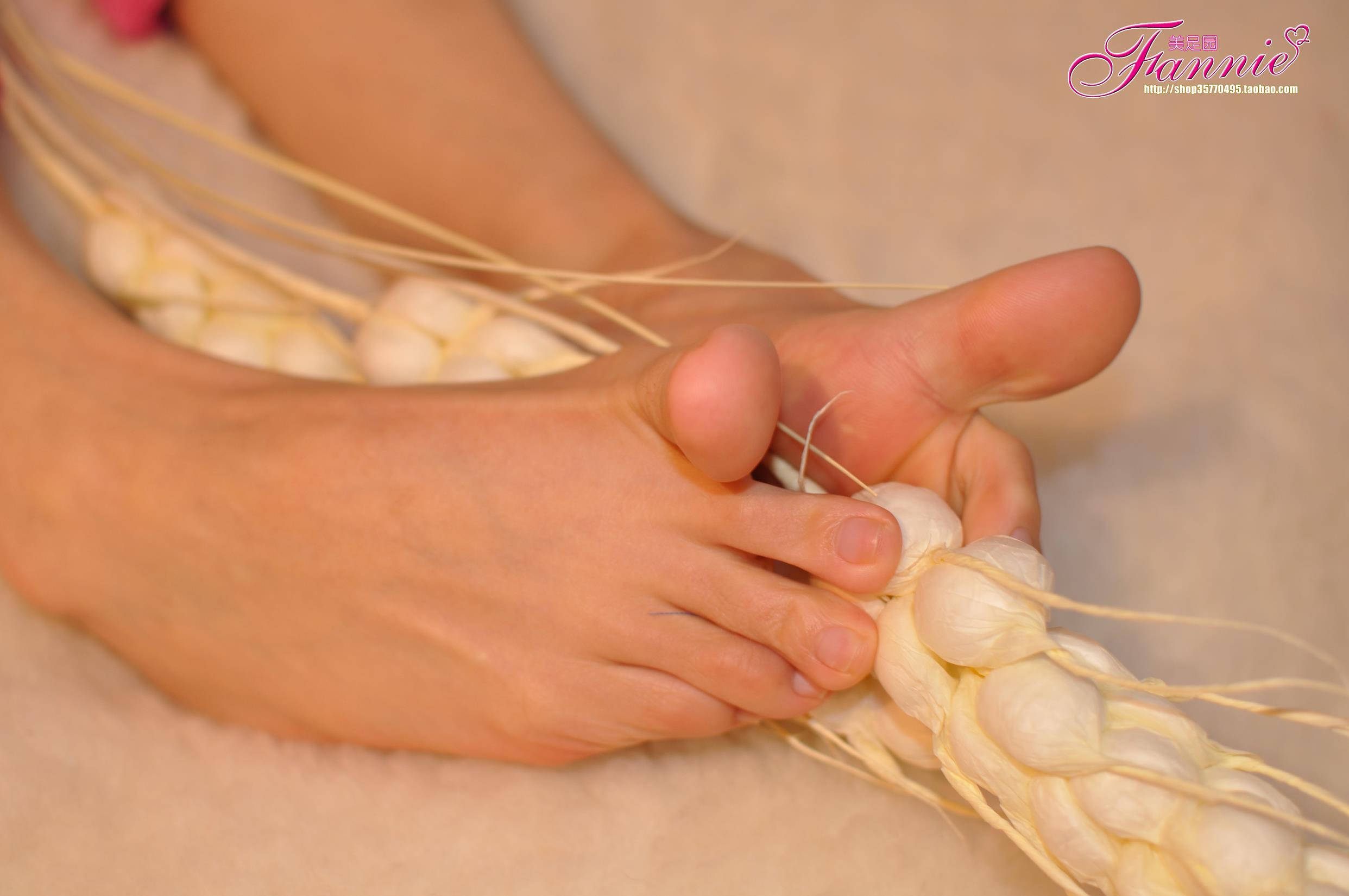 图片[60]-Fannie芬妮每足园 No.577 玉趾如蚕向花语2[73P] – 速更版-美库