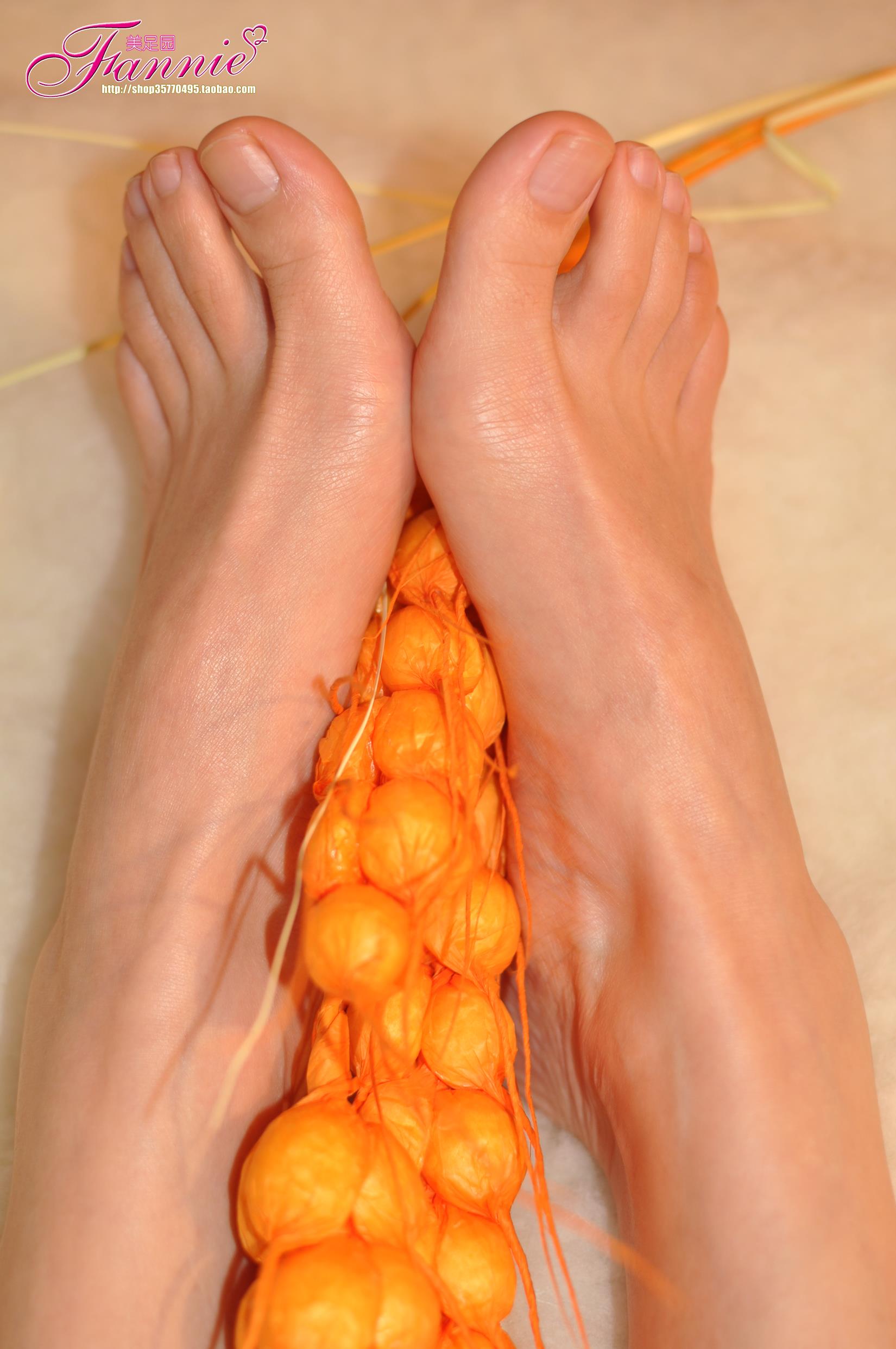 图片[50]-Fannie芬妮每足园 No.578 玉趾如蚕向花语3[68P] – 速更版-美库