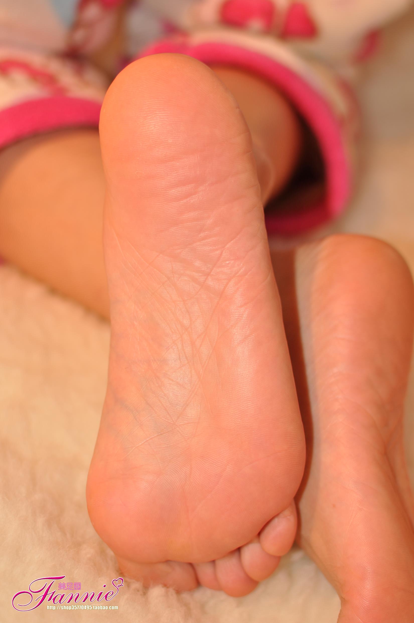 图片[58]-Fannie芬妮每足园 No.578 玉趾如蚕向花语3[68P] – 速更版-美库