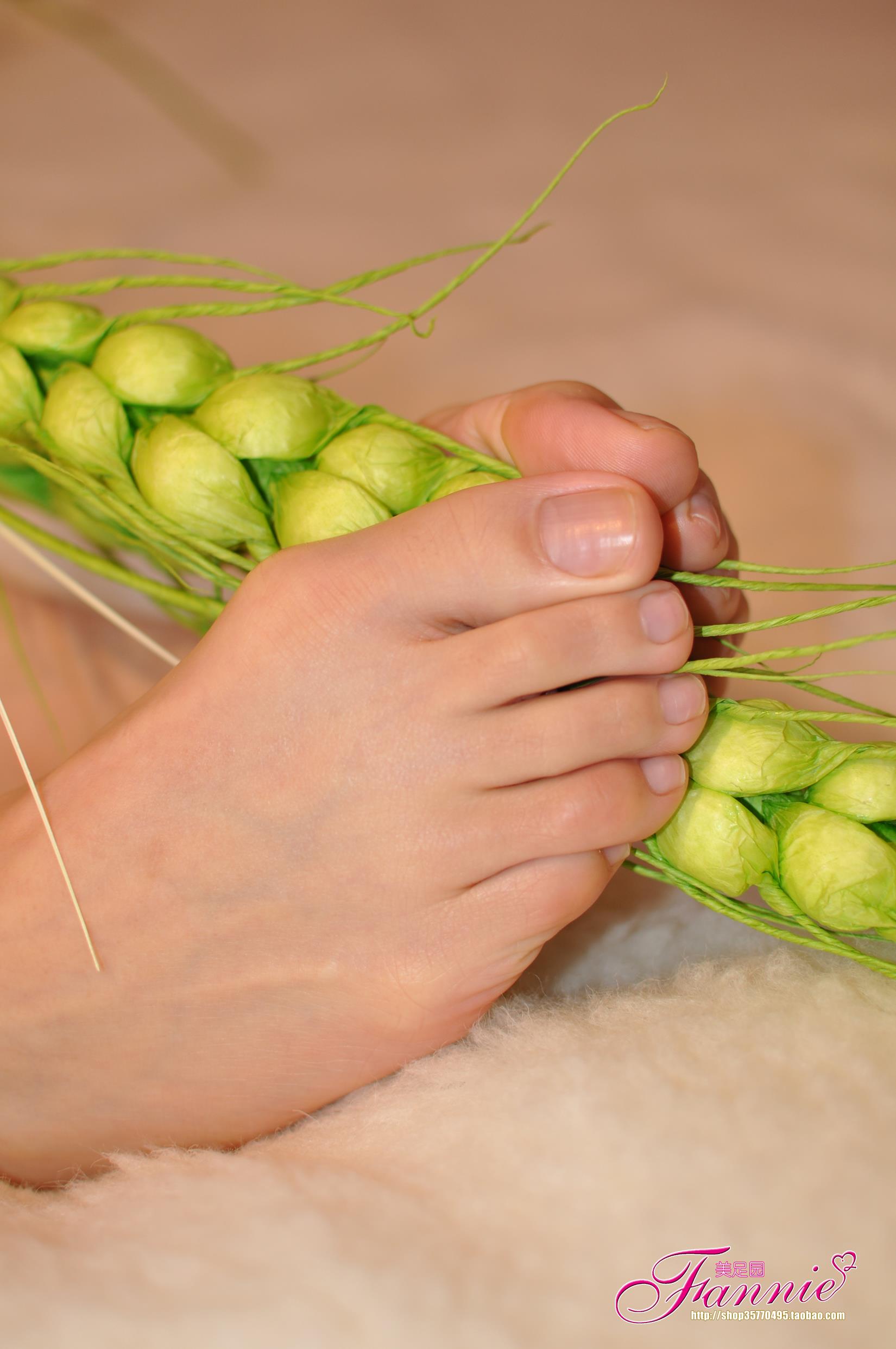 图片[12]-Fannie芬妮每足园 No.579 玉趾如蚕向花语4[95P] – 速更版-美库