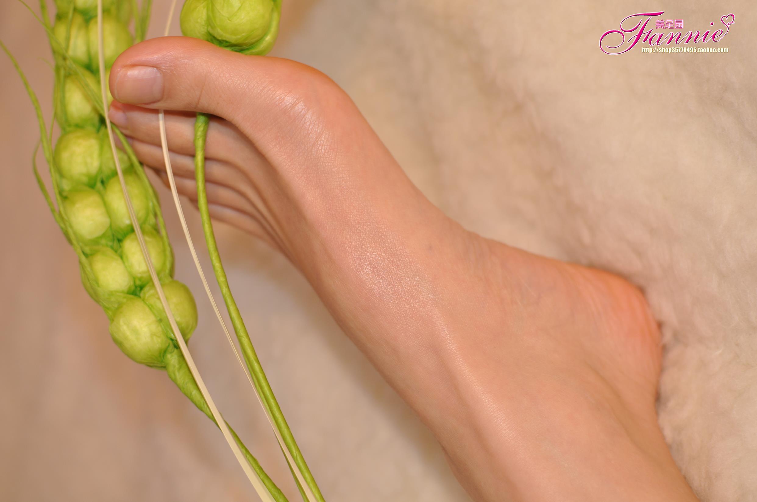 图片[50]-Fannie芬妮每足园 No.579 玉趾如蚕向花语4[95P] – 速更版-美库