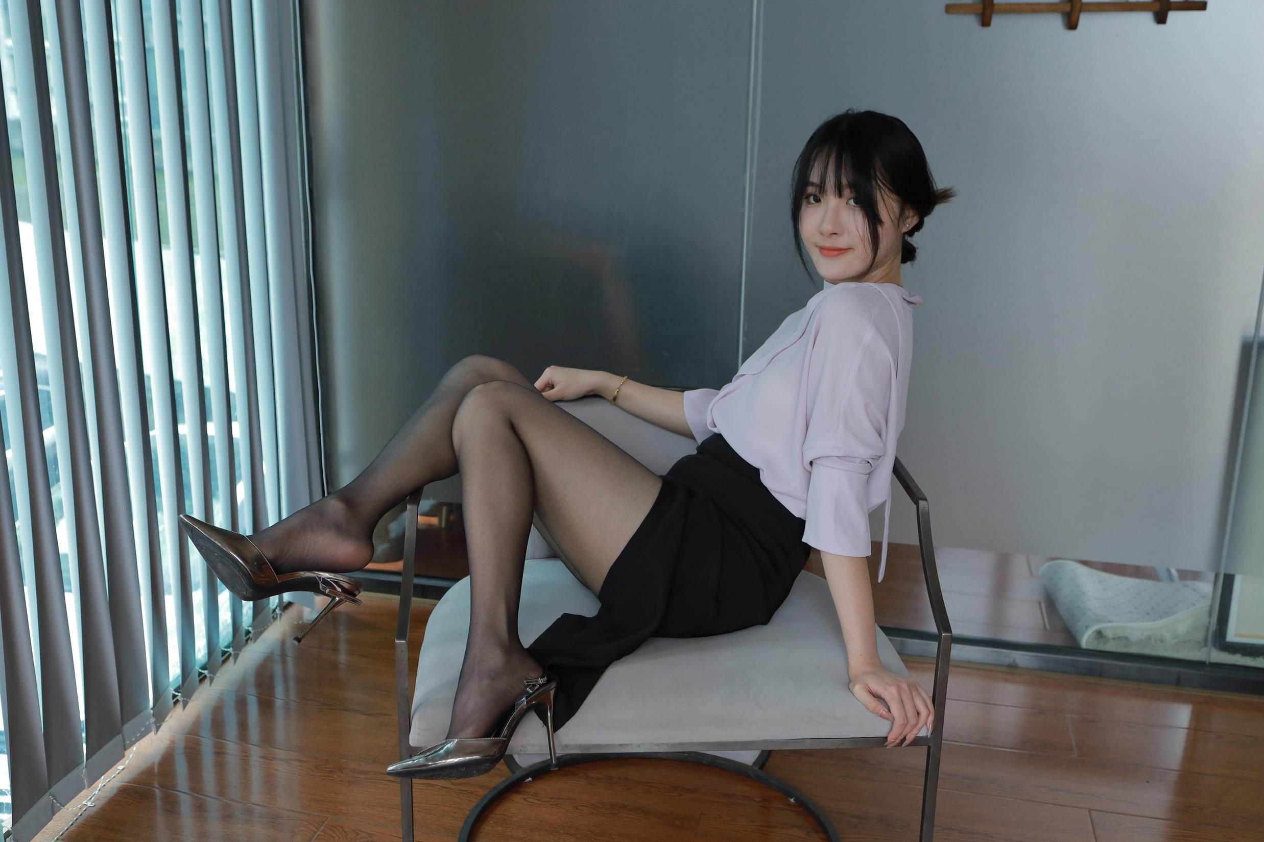 图片[64]-[IESS异思趣向] 2024.06.28 丝享家1780：婉萍《职业黑丝》[88P] – 速更版-美库